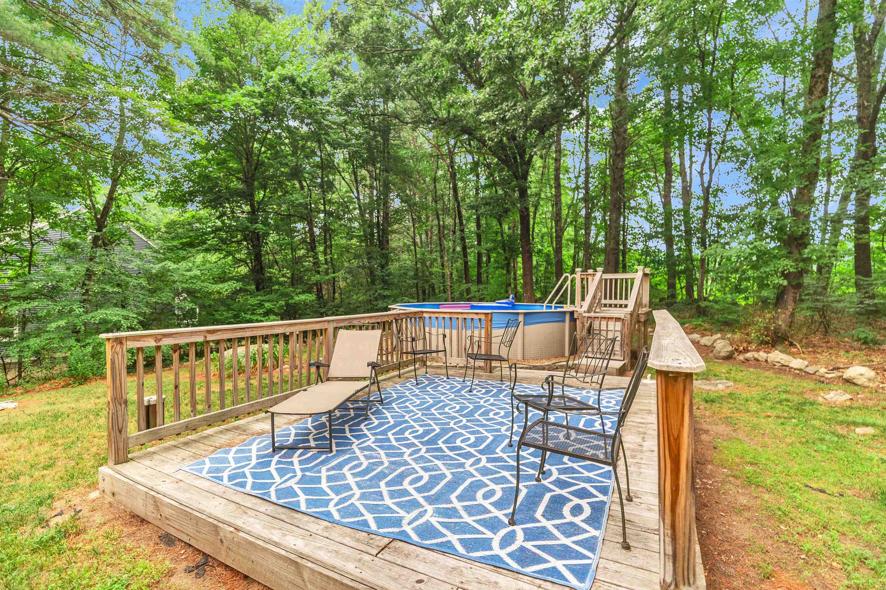 74 Spring Rd, Amherst, NH 03031