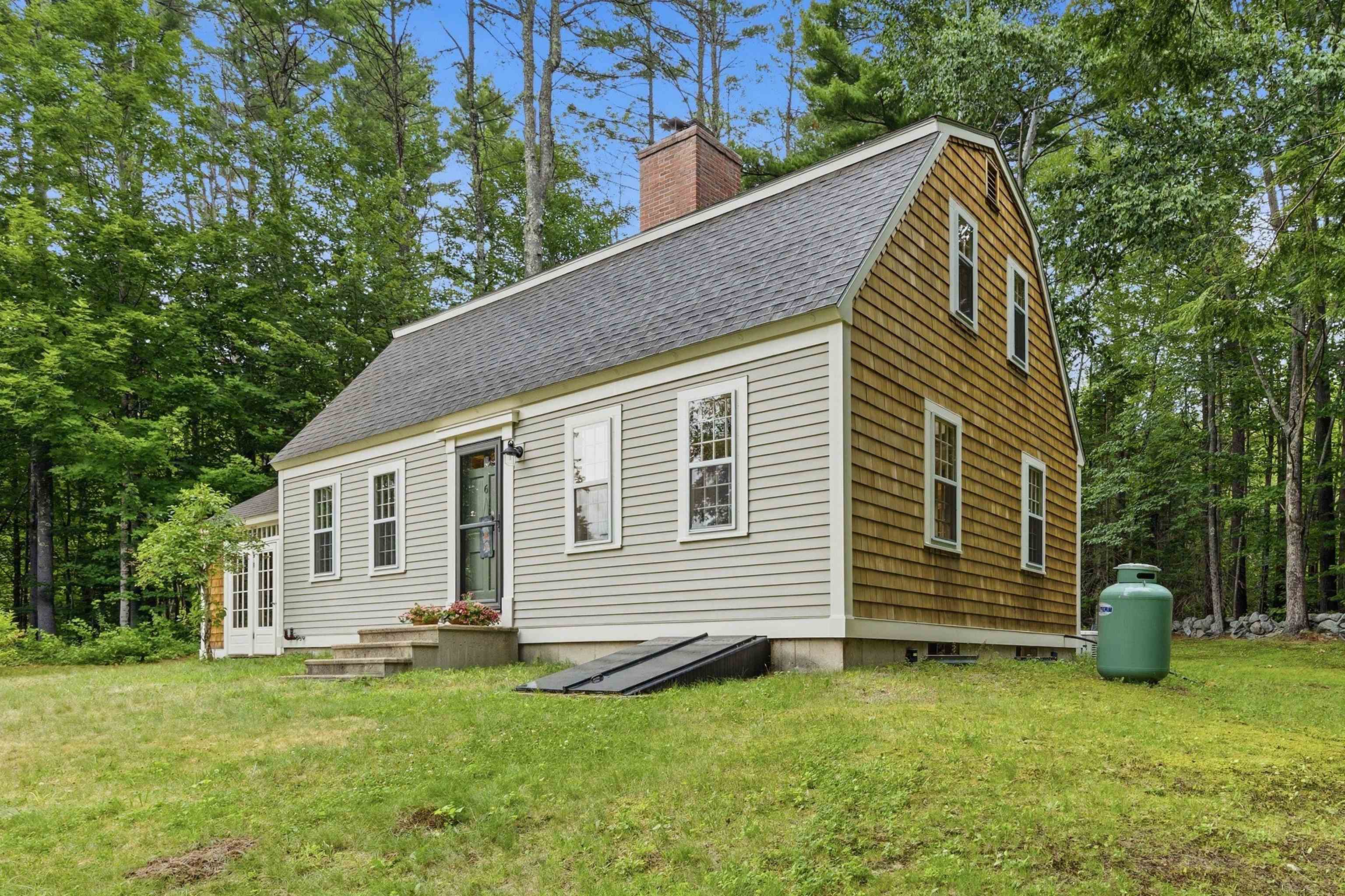 6 Marisue Ter, Tuftonboro, NH 03816