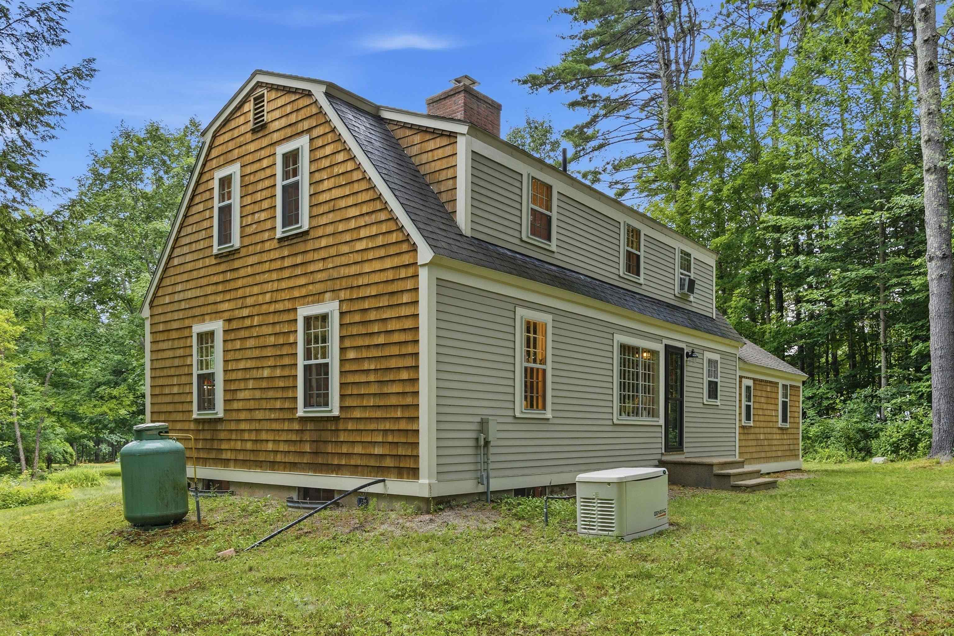 6 Marisue Ter, Tuftonboro, NH 03816