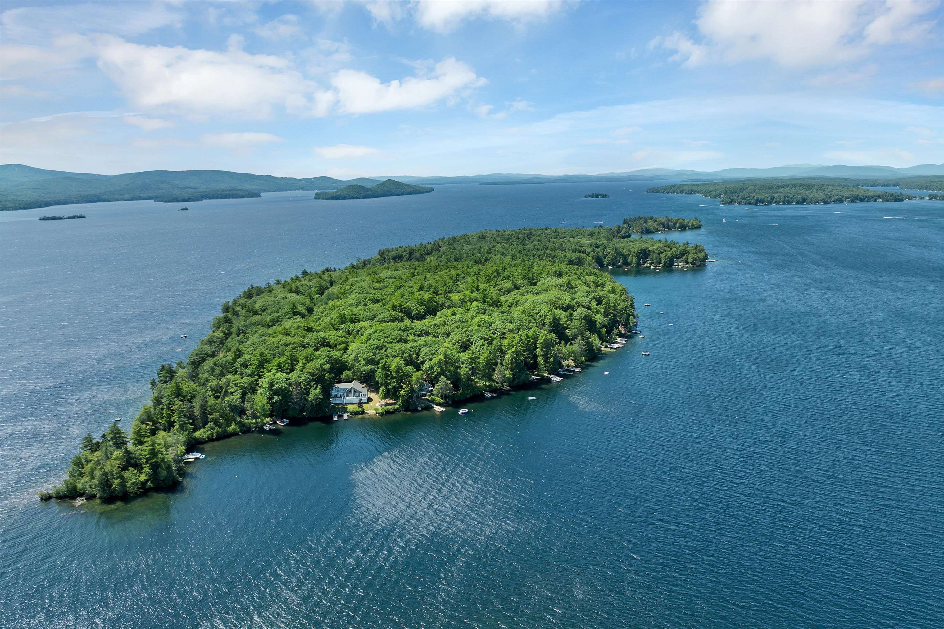 230 Big Barndoor Island, Alton, NH 03810