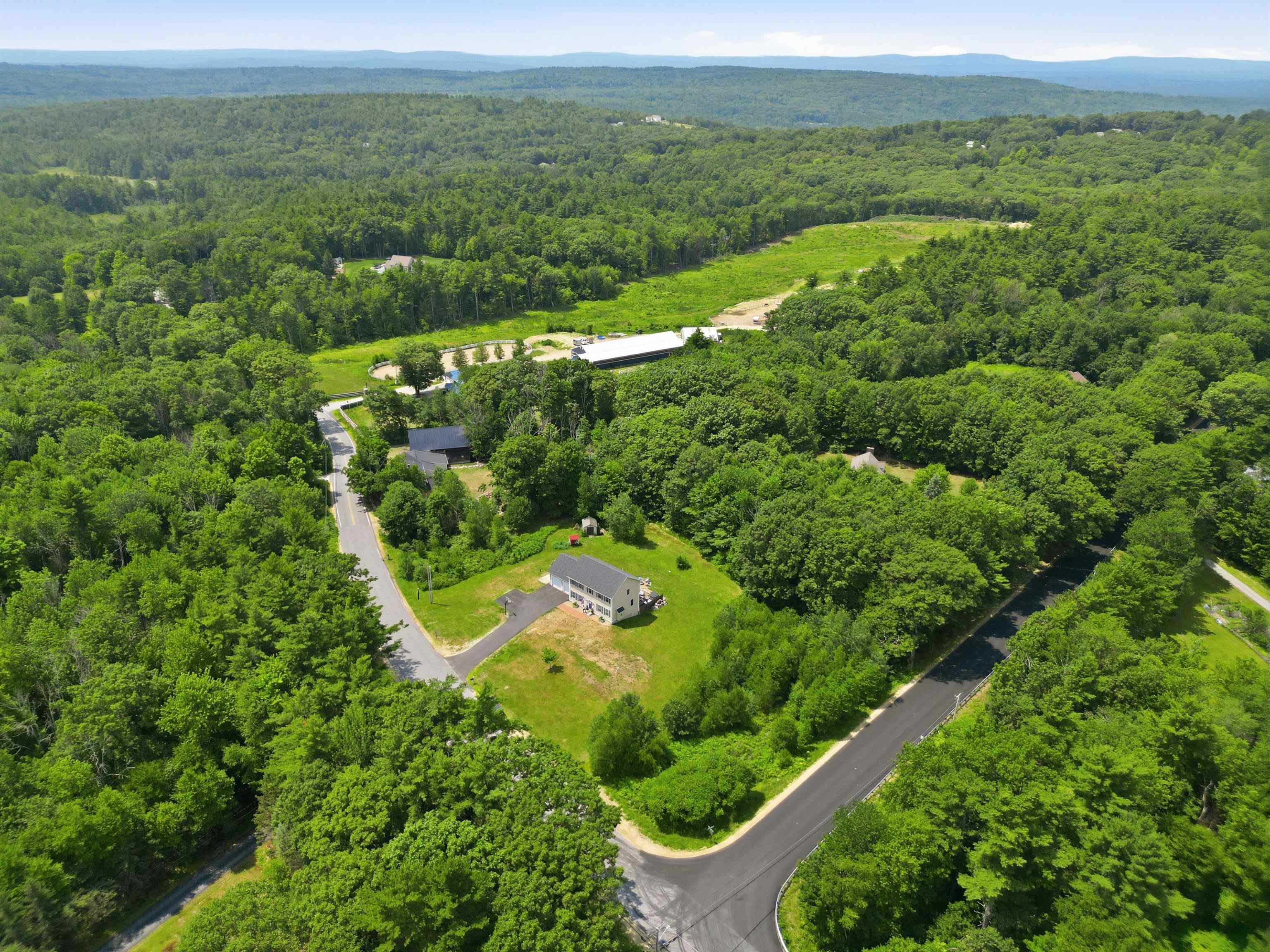 34 Dunbarton Center Rd, Bow, NH 03304