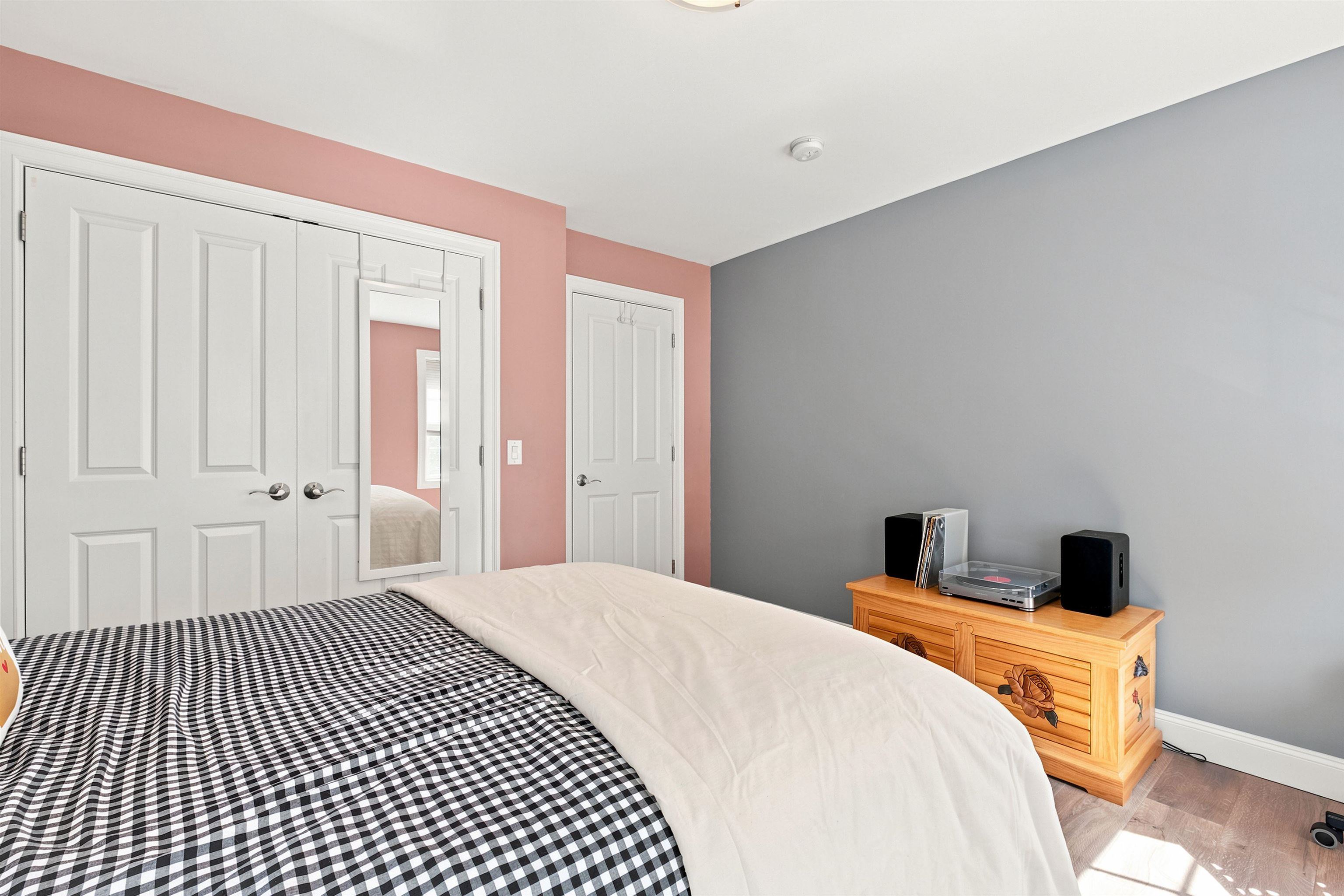34 Dunbarton Center Rd, Bow, NH 03304