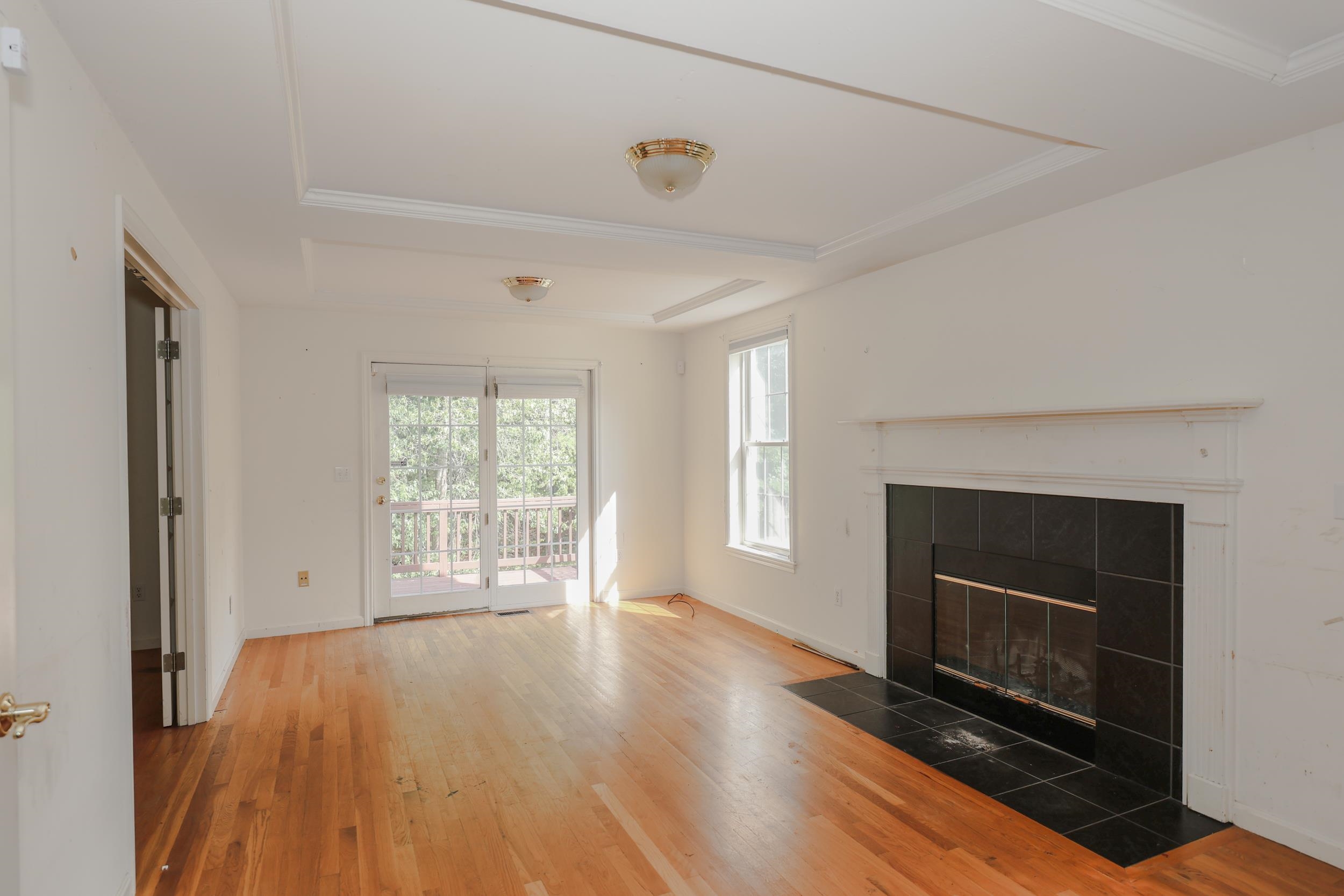 17 Glencliff Way, Nashua, NH 03063