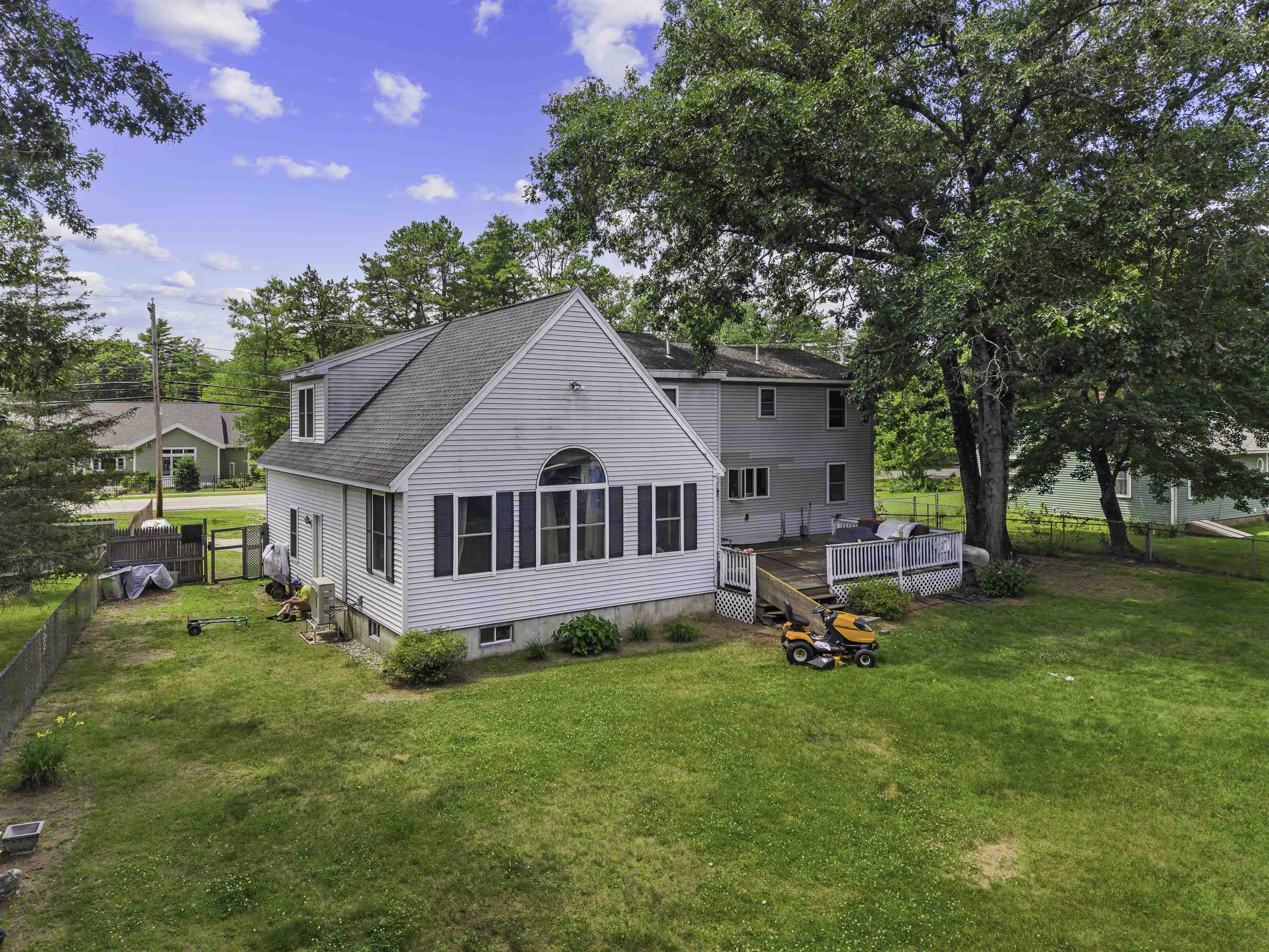 124 Eastside Dr, Concord, NH 03301