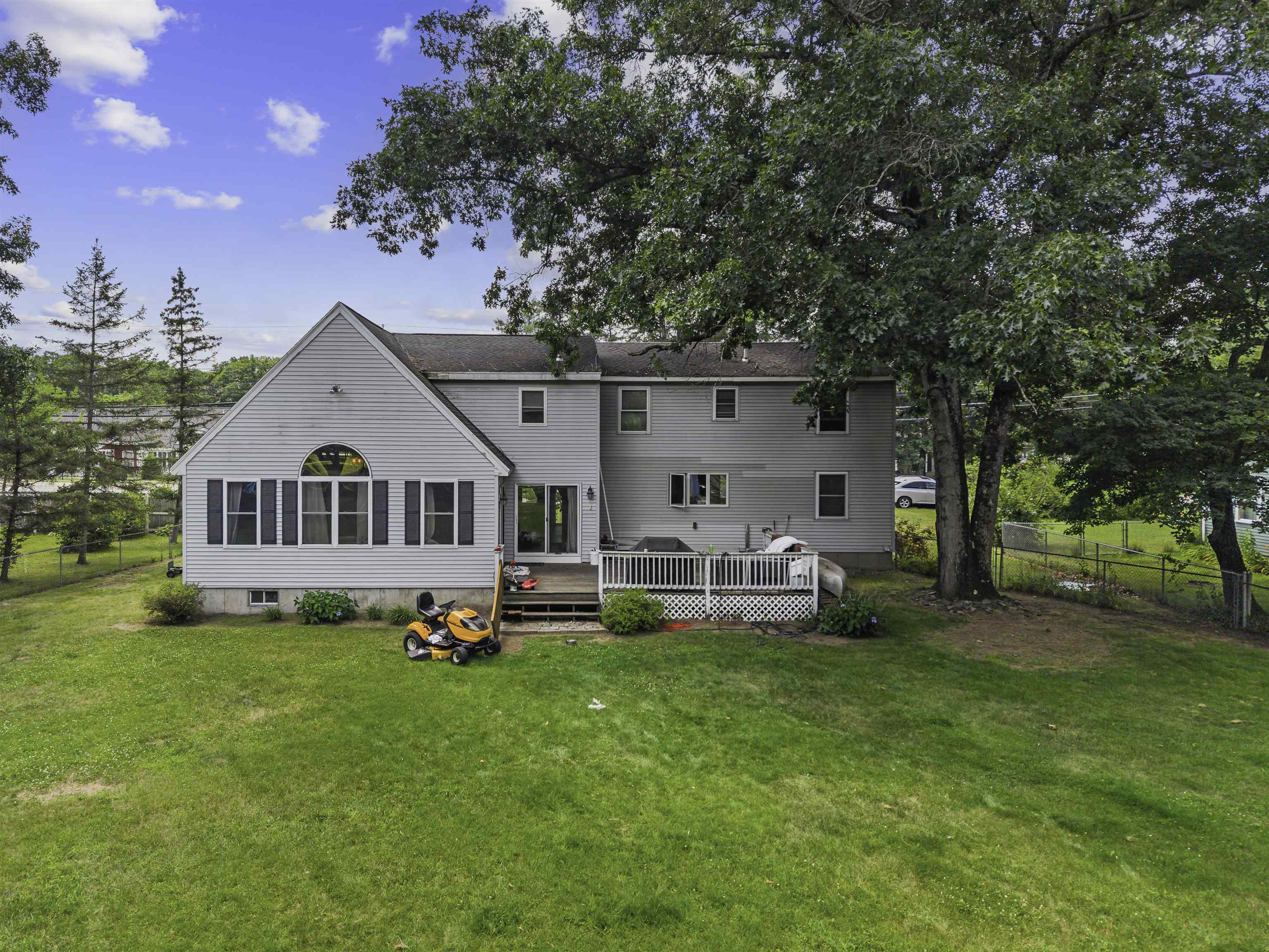 124 Eastside Dr, Concord, NH 03301