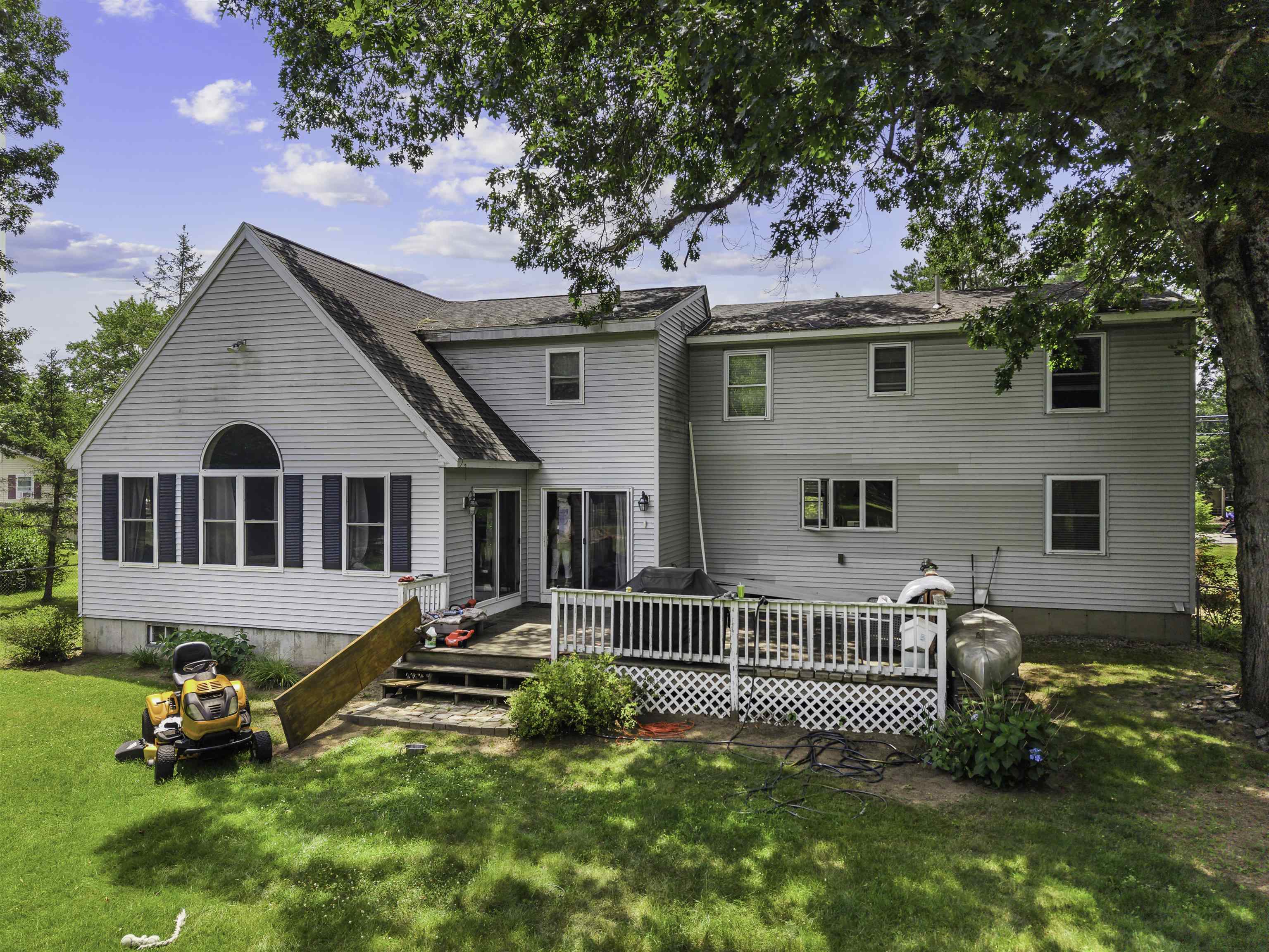 124 Eastside Dr, Concord, NH 03301