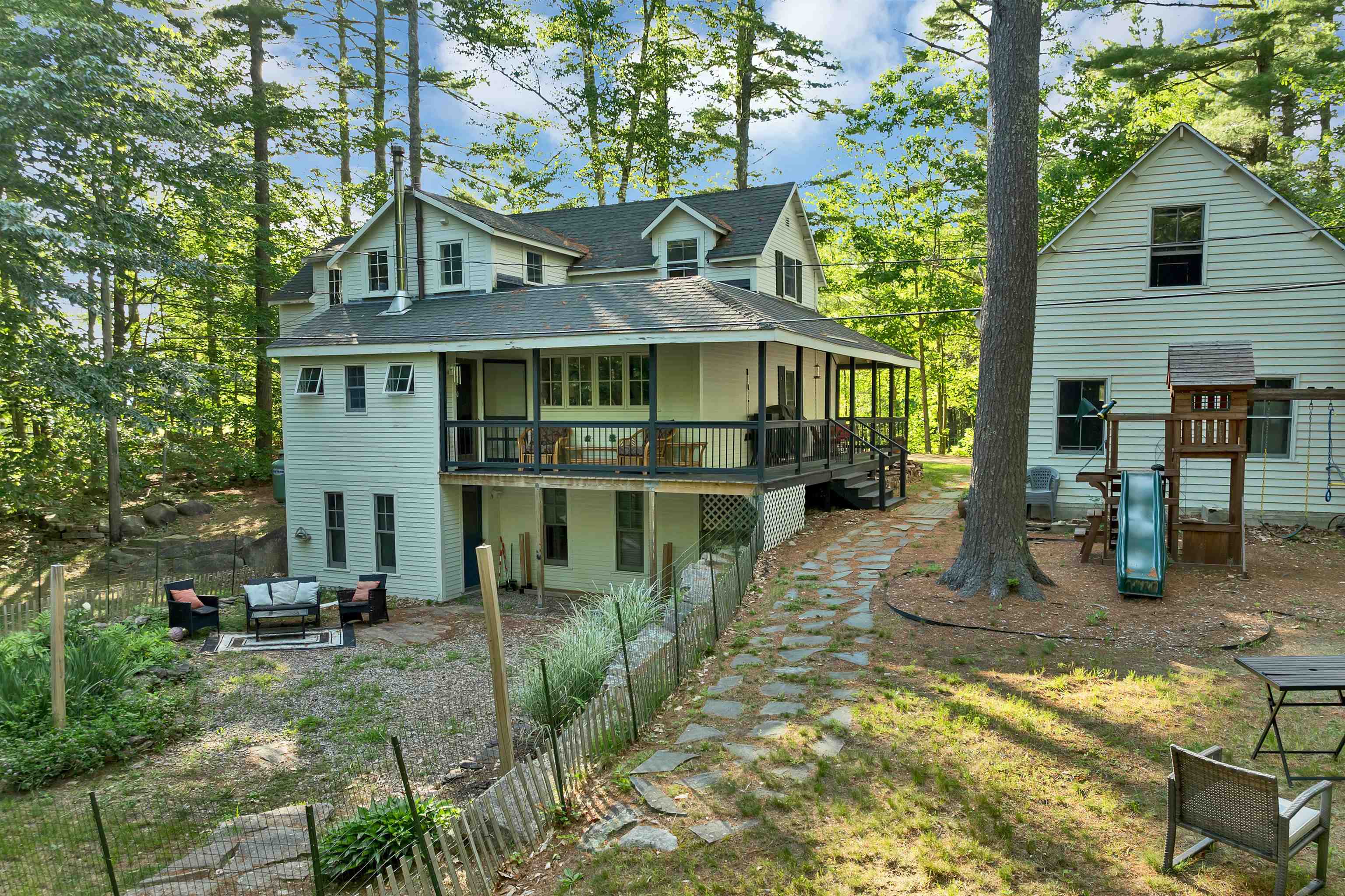 2 Kehonka Hill Rd, Wolfeboro, NH 03894
