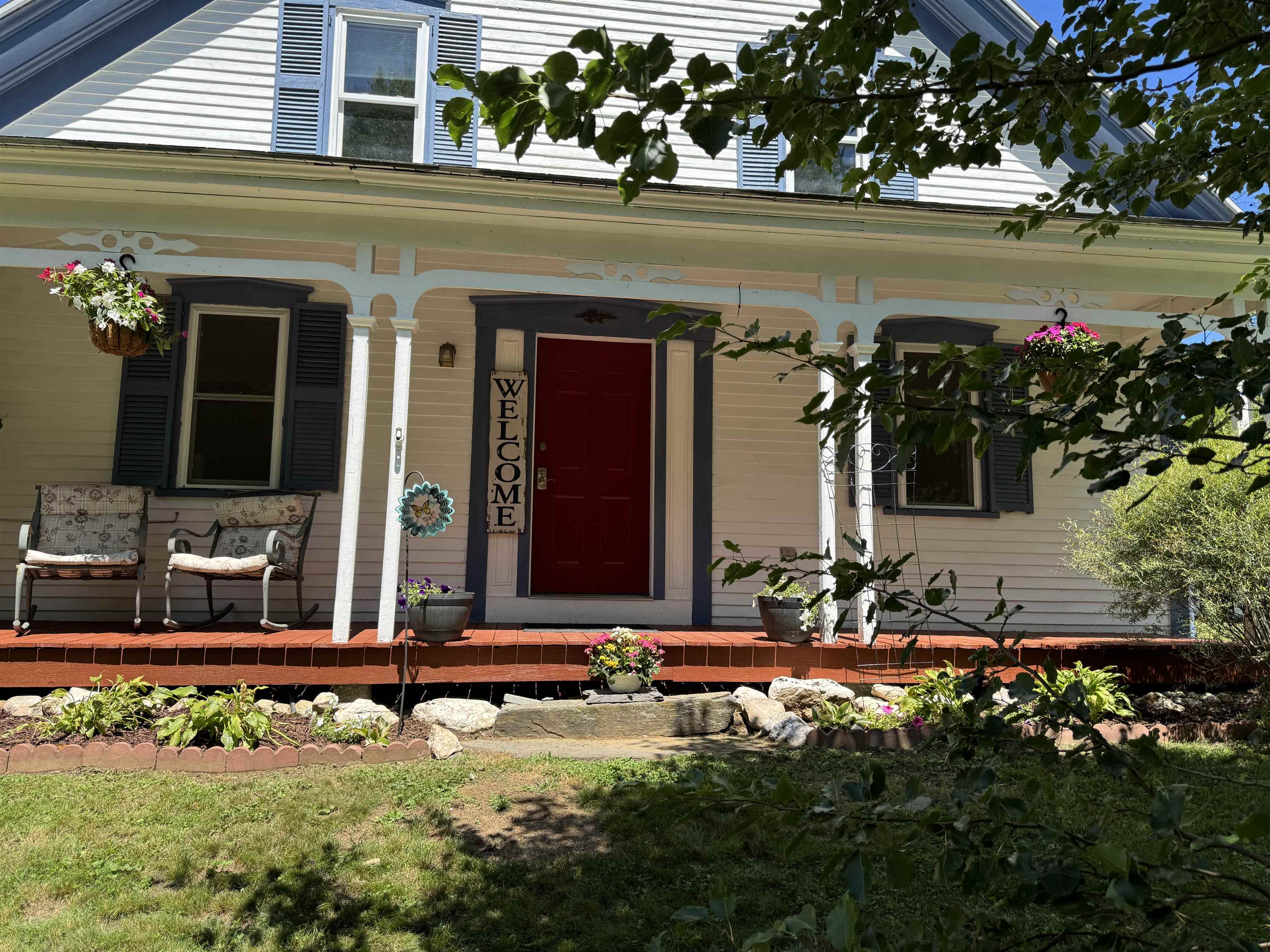 136 Village Rd, Langdon, NH 03602