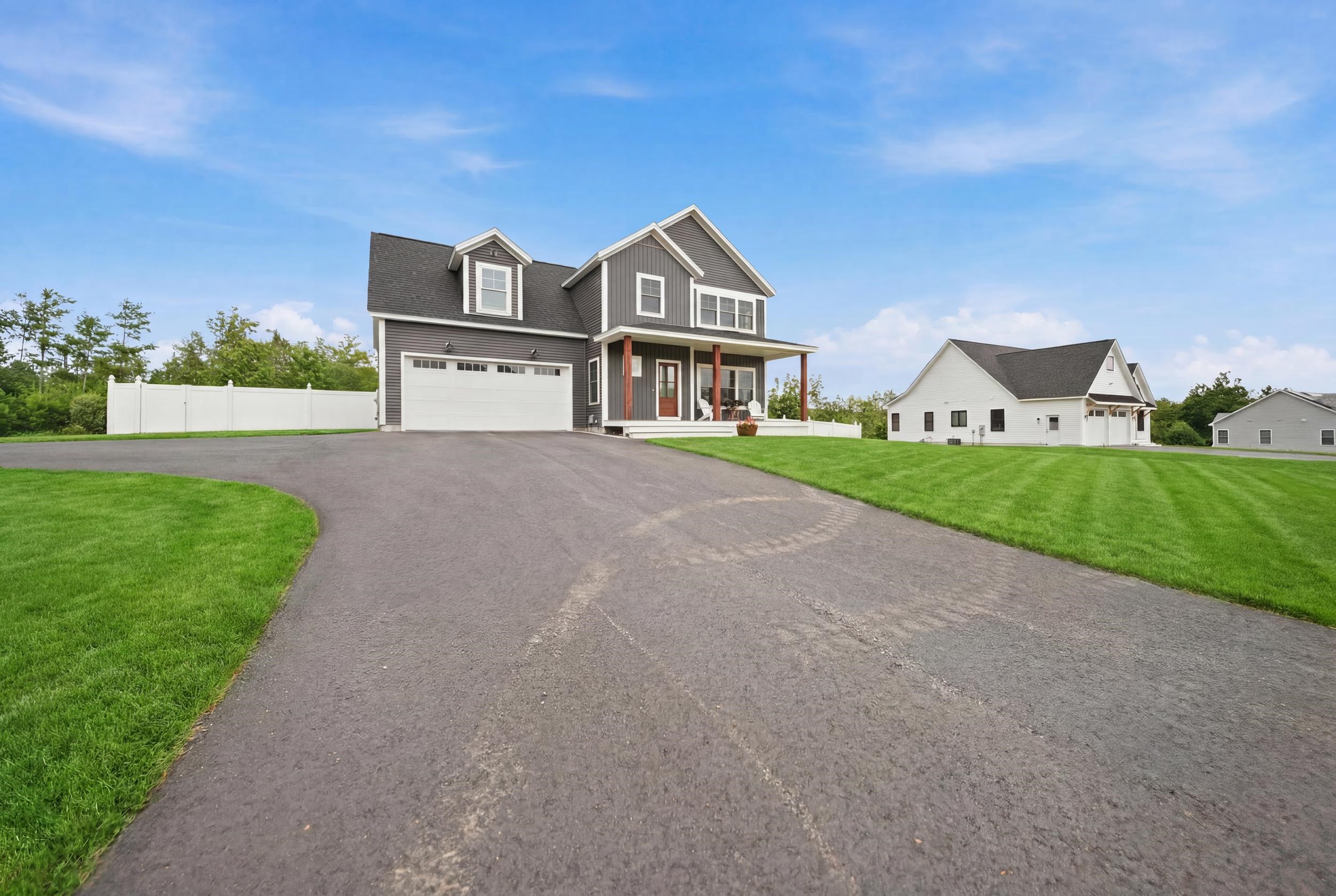 418 Blane Cir, Pembroke, NH 03275