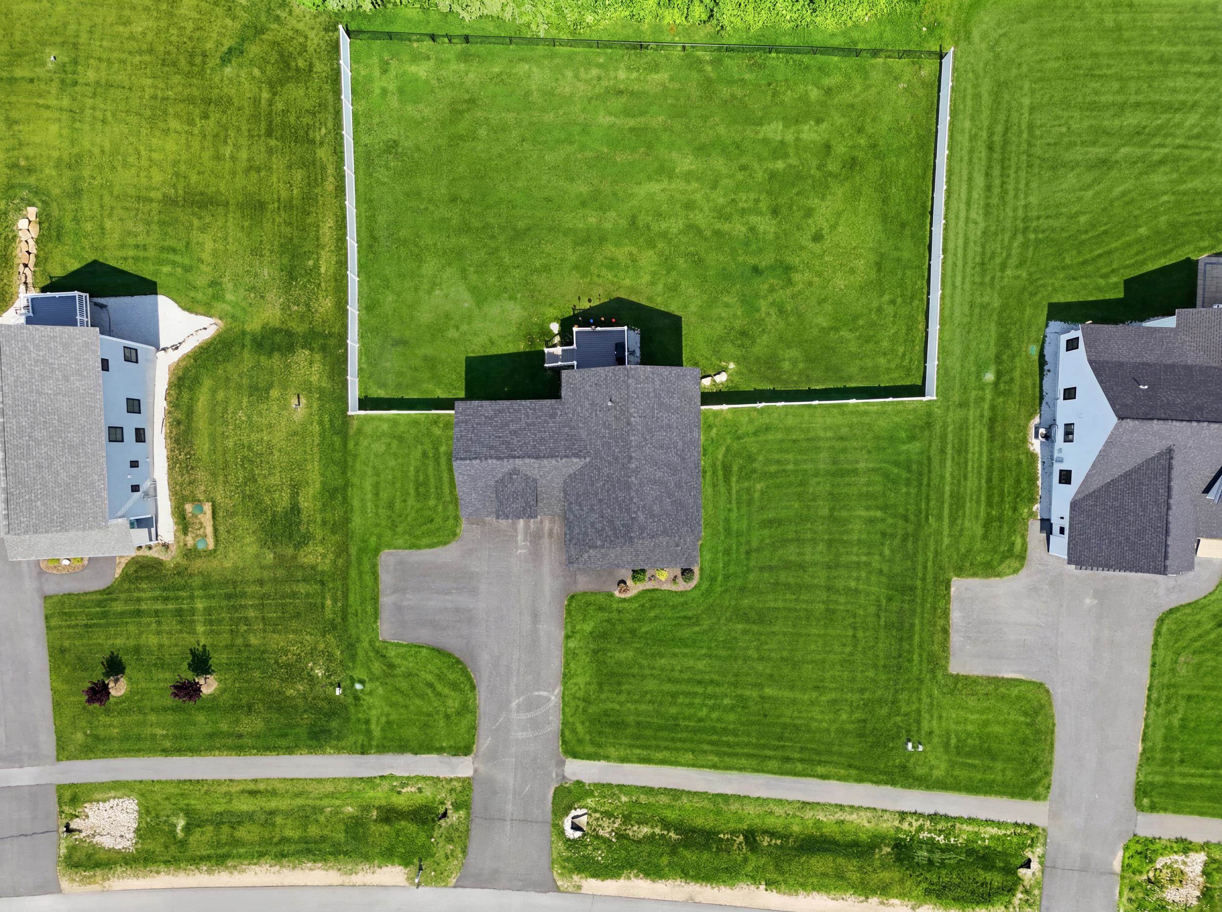 418 Blane Cir, Pembroke, NH 03275