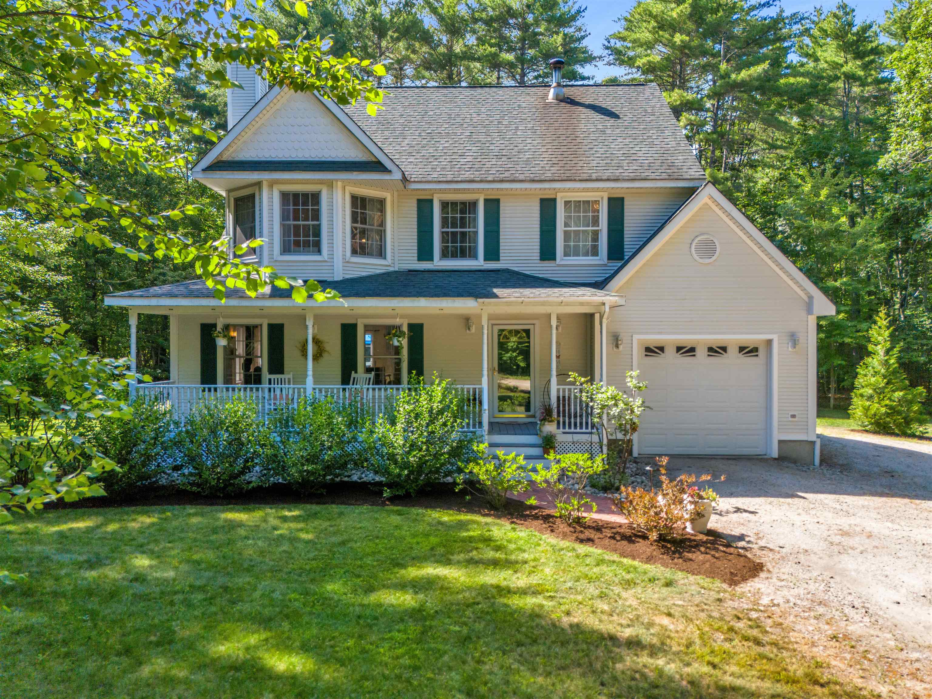124 Riverwood Cir #2, Effingham, NH 03882