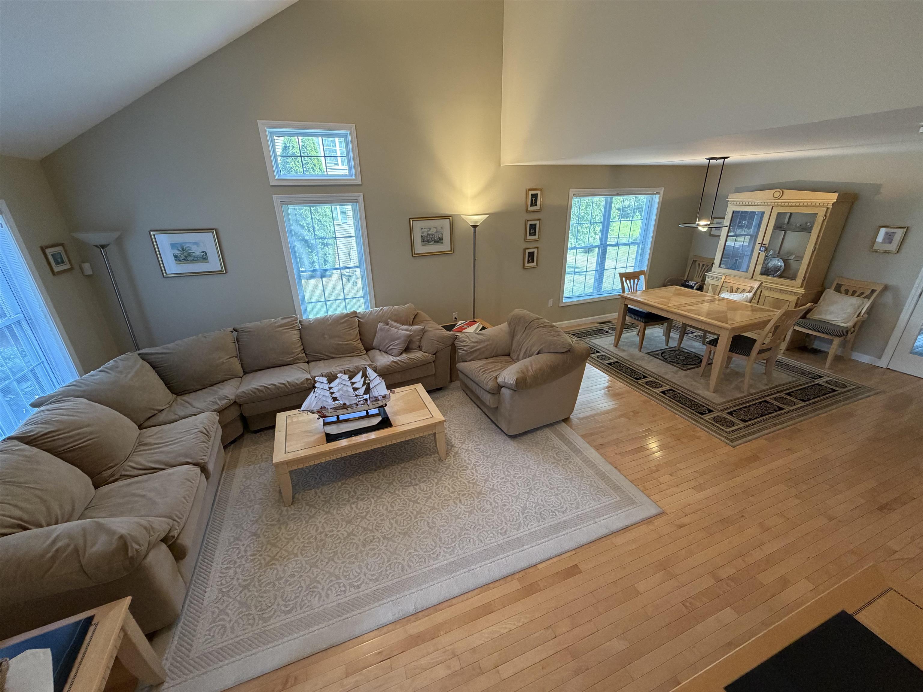 12 Twin Pond Cir, Exeter, NH 03833