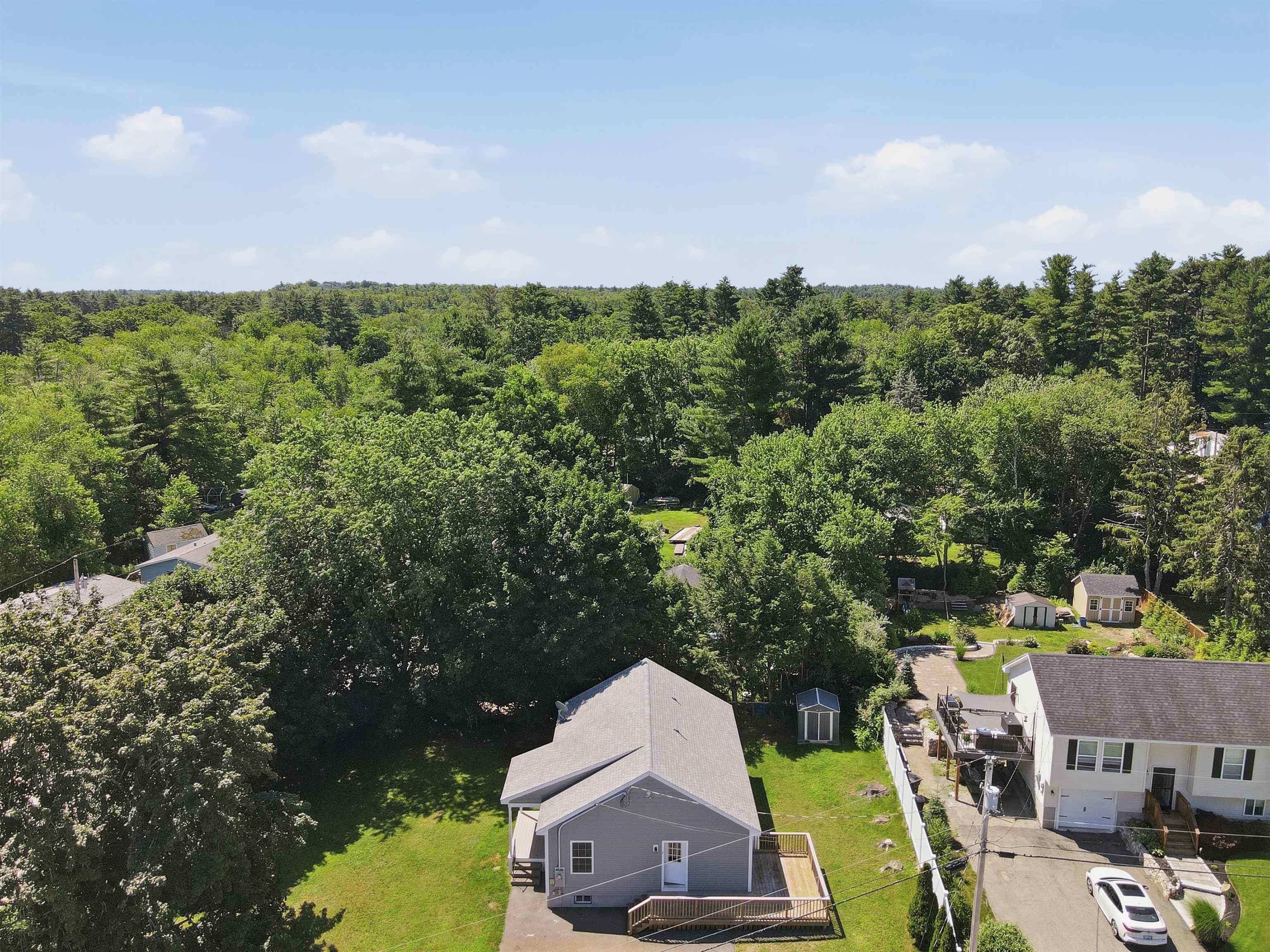 2 Evelyn Ave, Raymond, NH 03077