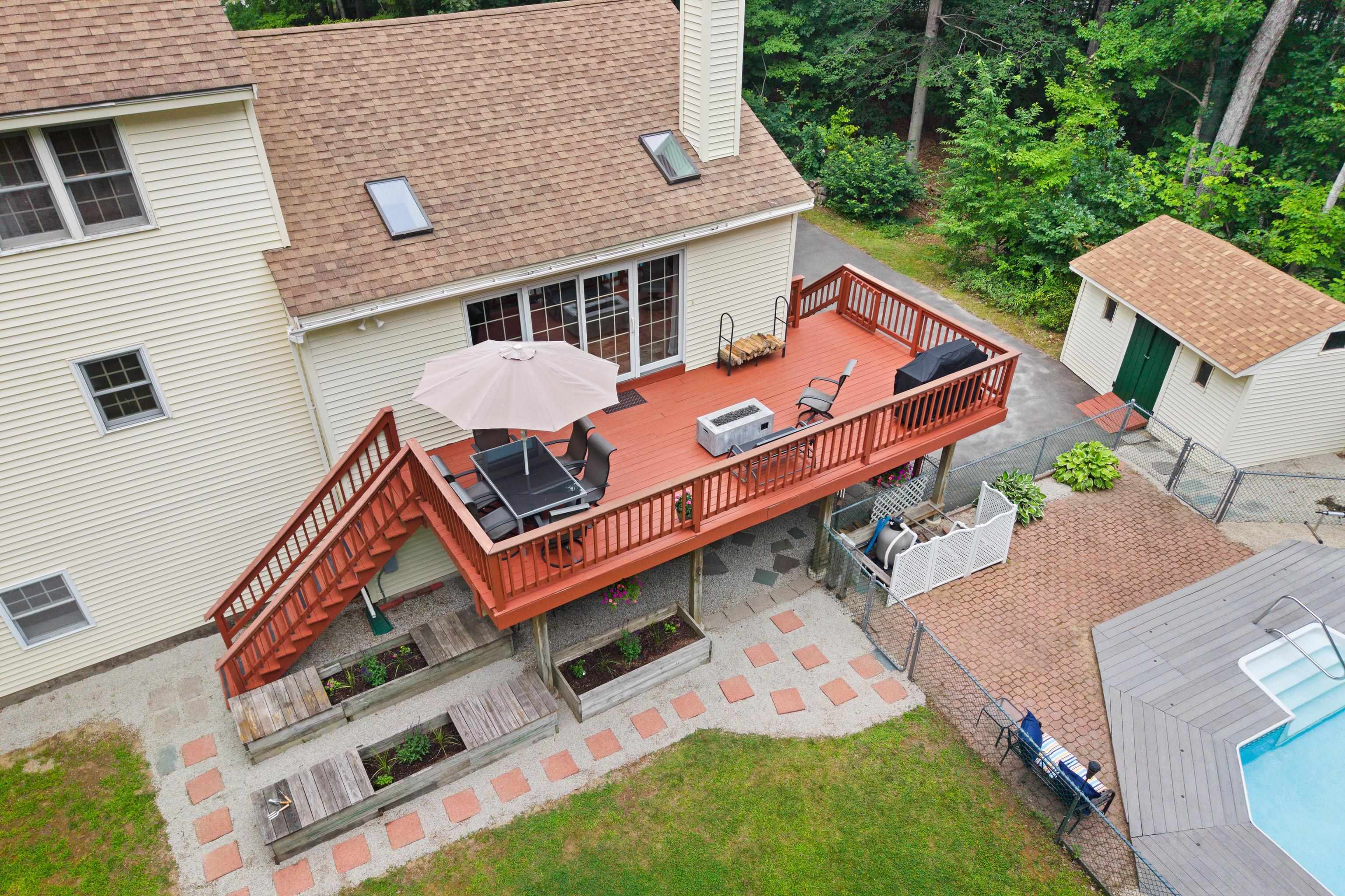 21 Kristin Dr, Derry, NH 03038