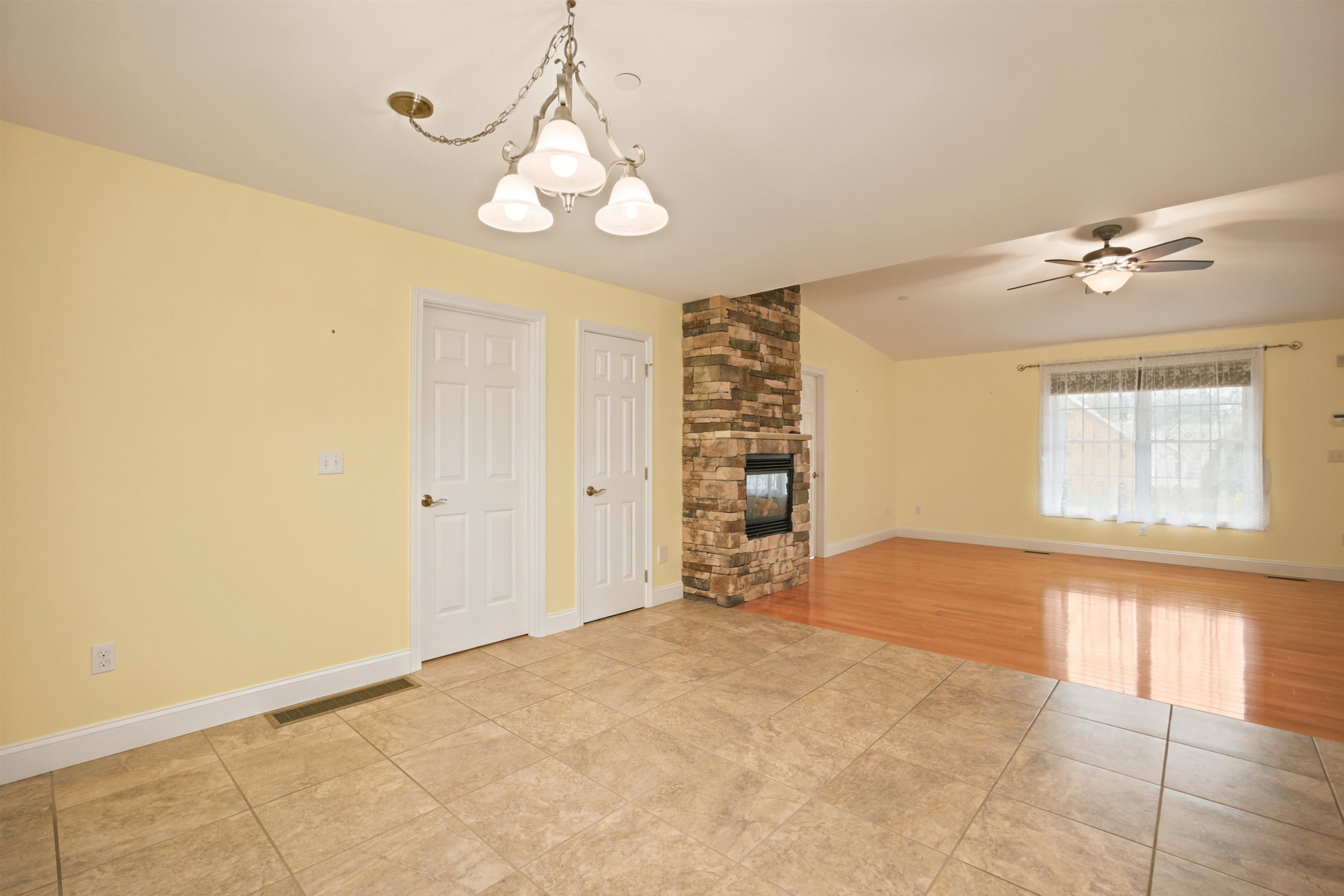 Tile Dining & Kitchen