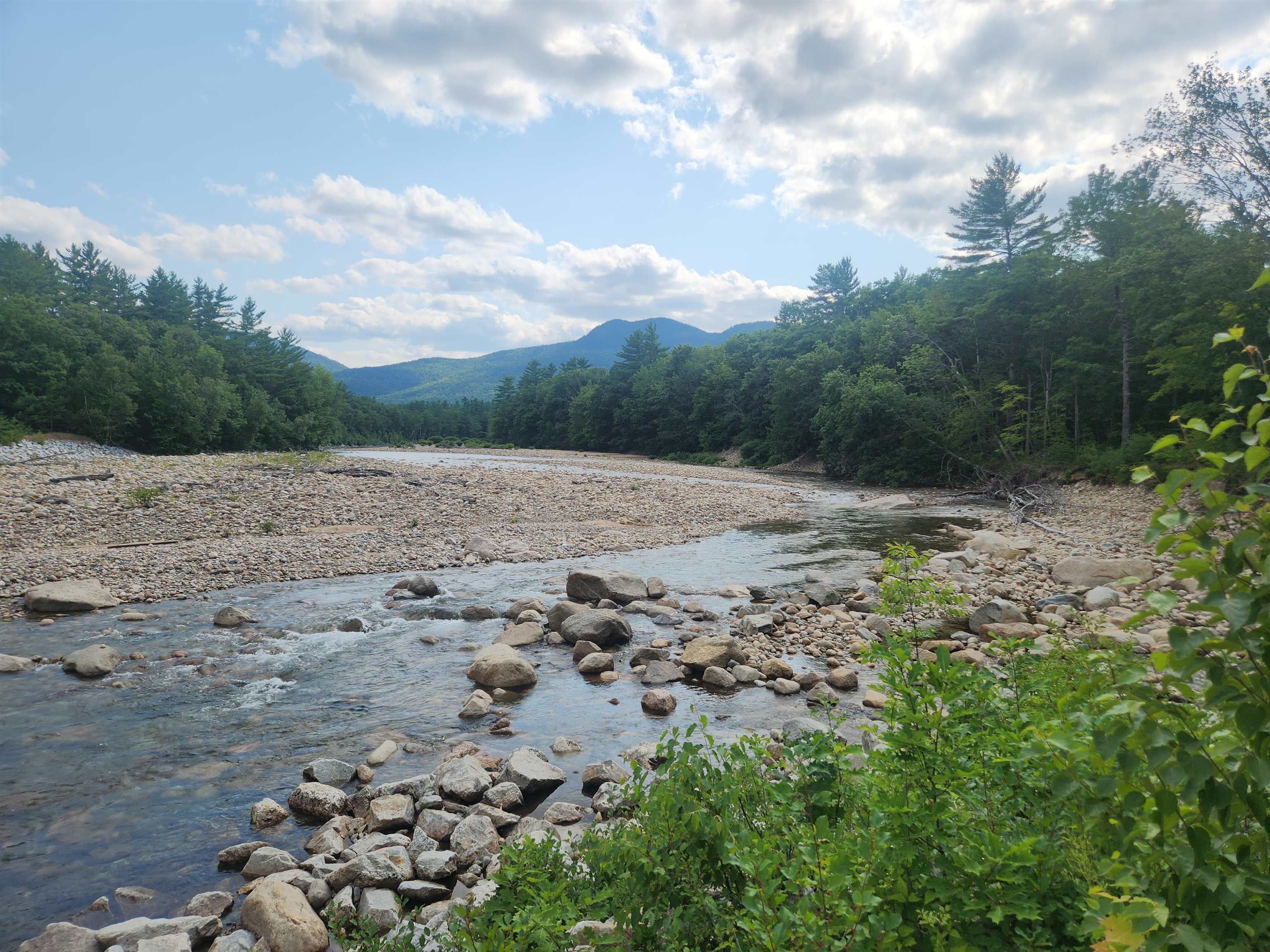 40 A River St, Bartlett, NH 03812