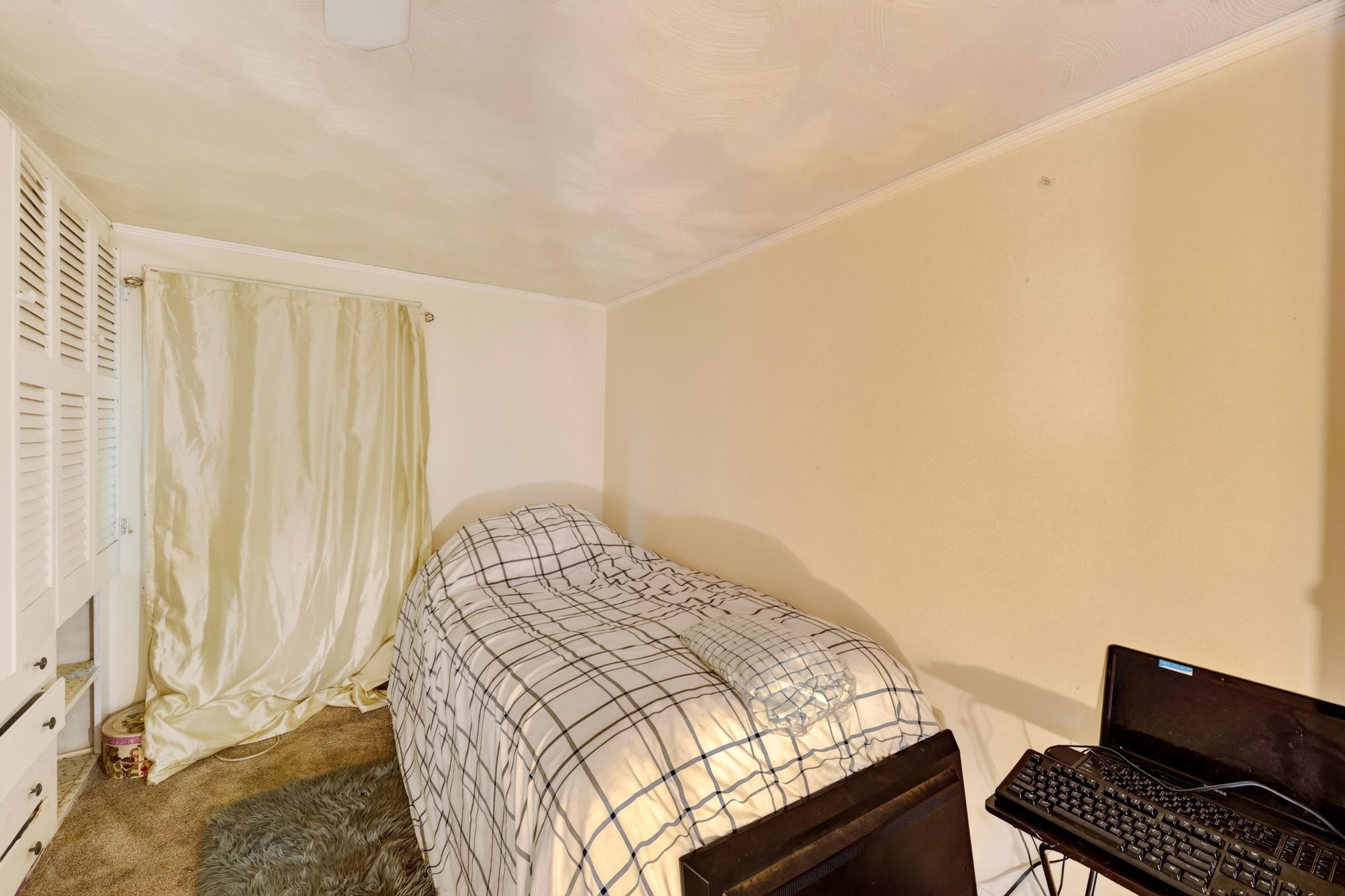 69 Robin St, Franklin, NH 03235