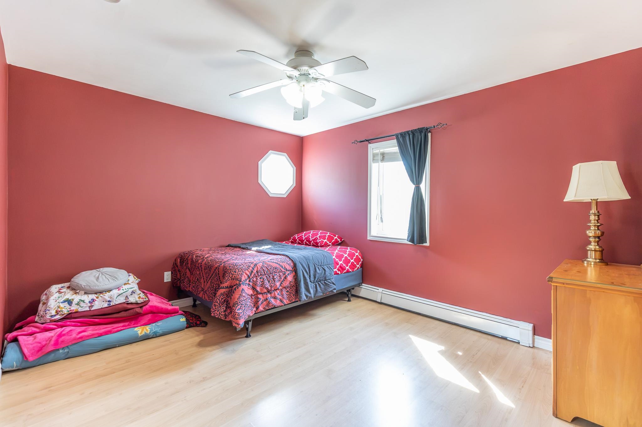 20 Wildwood Ave, Claremont, NH 03743