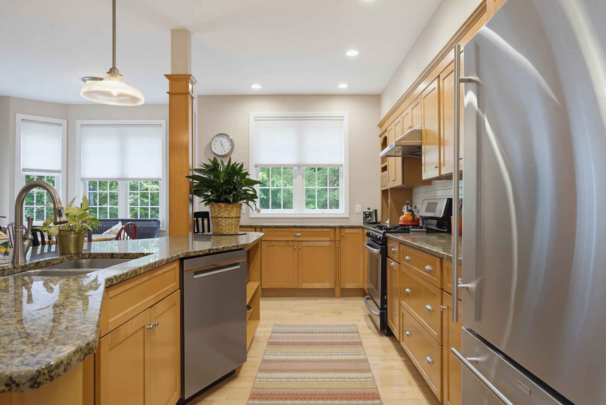 61 Bennett Rd, Durham, NH 03824