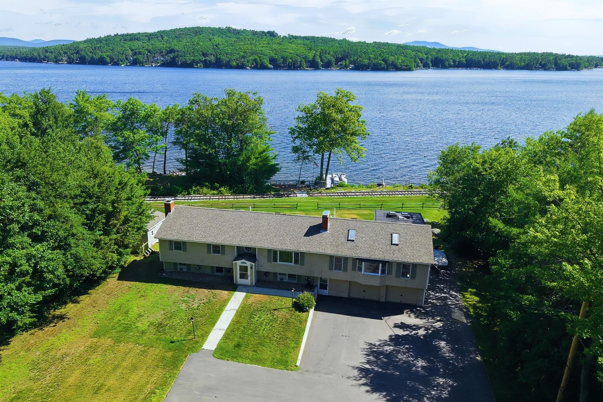 74 Needle Eye Rd, Meredith, NH 03253