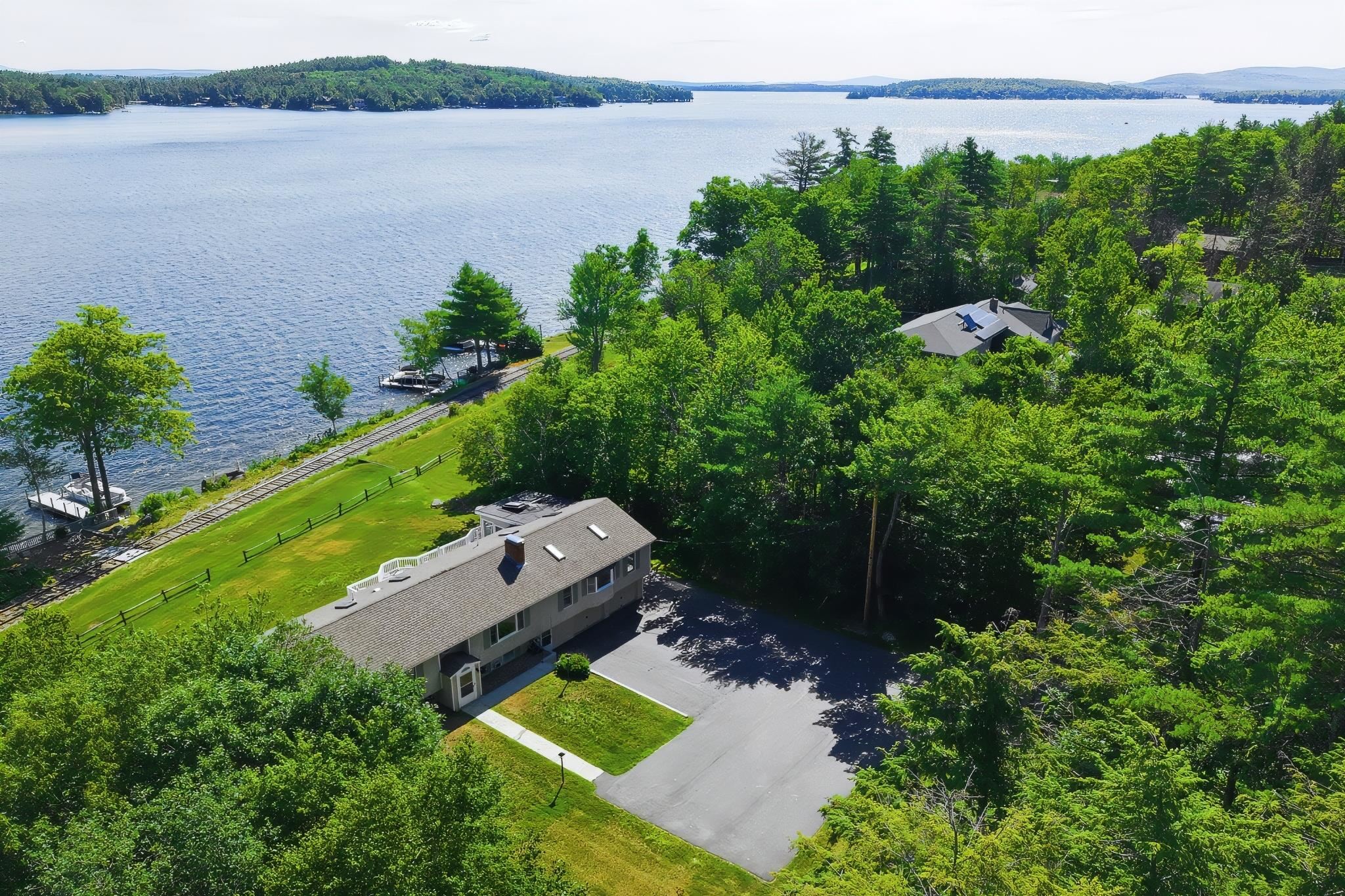 74 Needle Eye Rd, Meredith, NH 03253