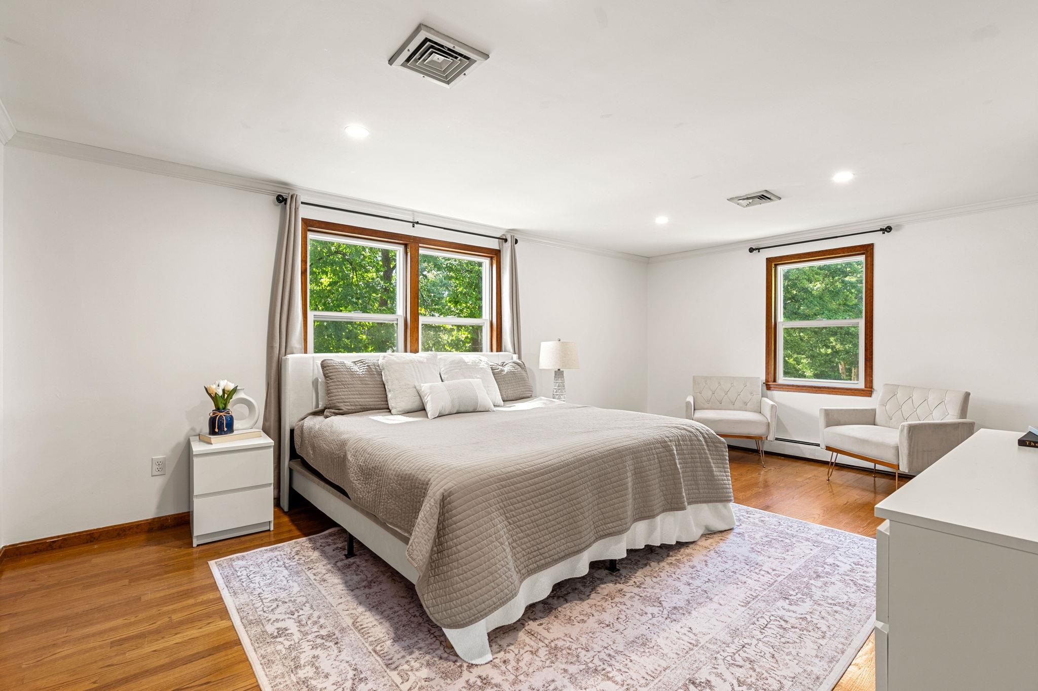 29 Harris Rd, Windham, NH 03087