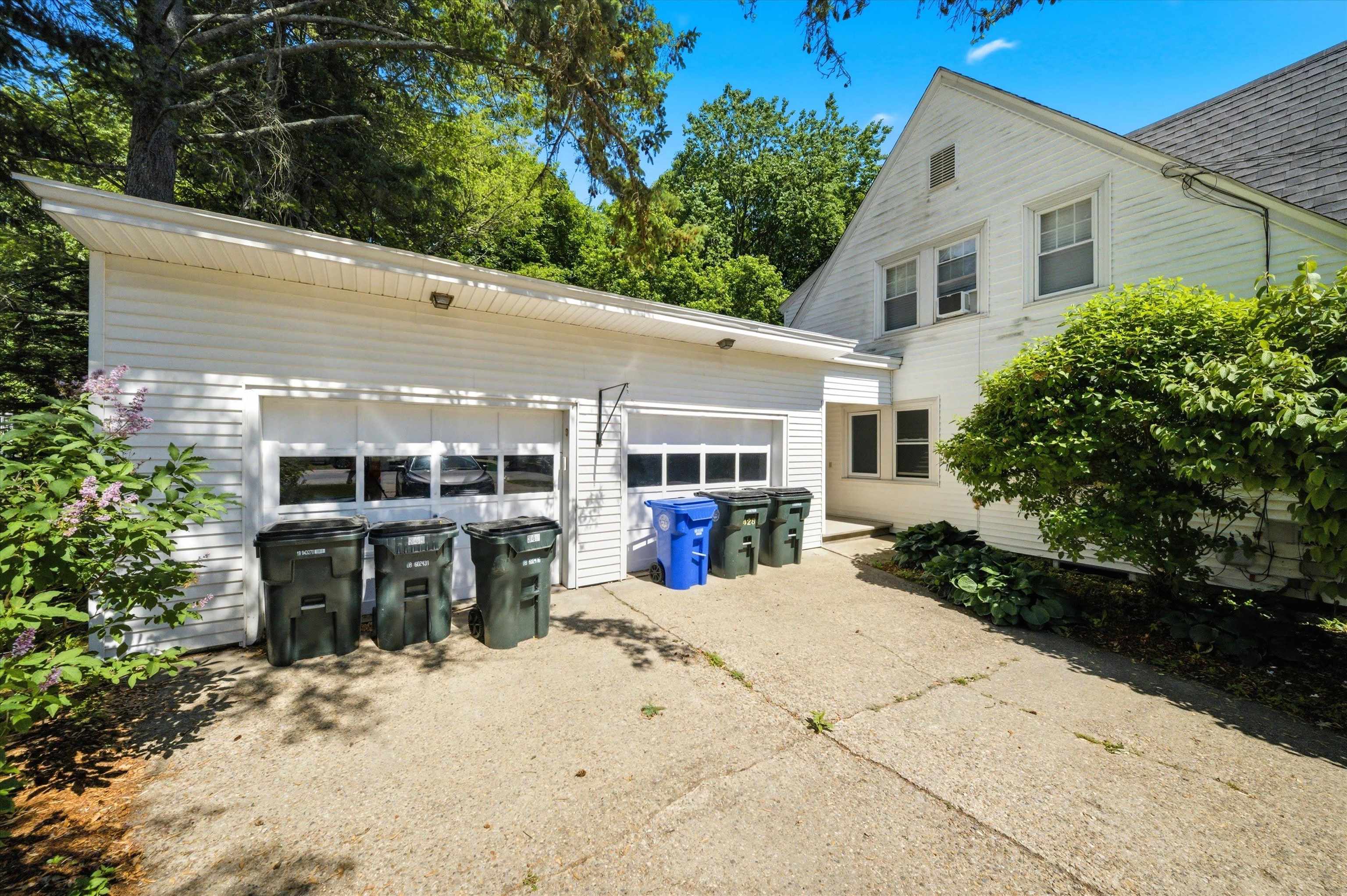 345 Coolidge Ave #1, Manchester, NH 03102