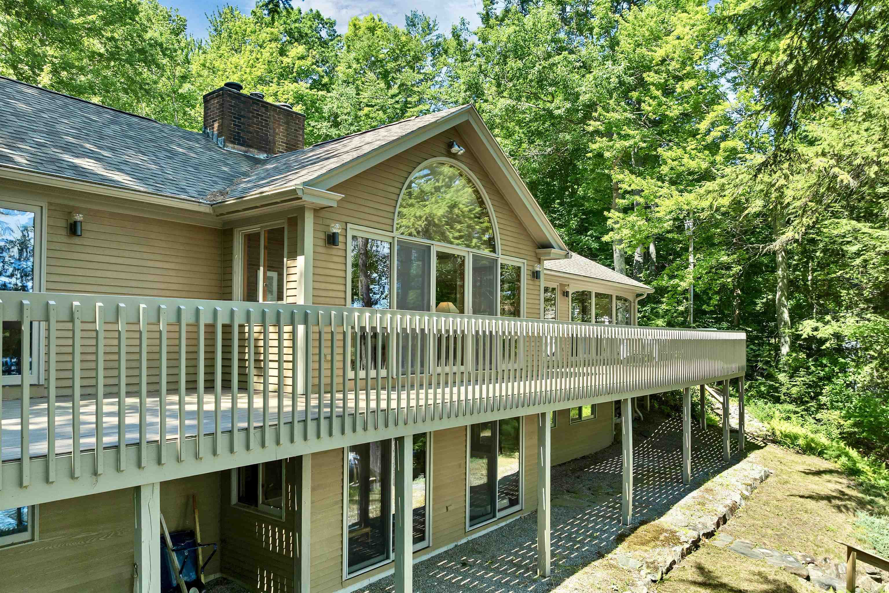 6 Wyanoke Gate Ln, Wolfeboro, NH 03894