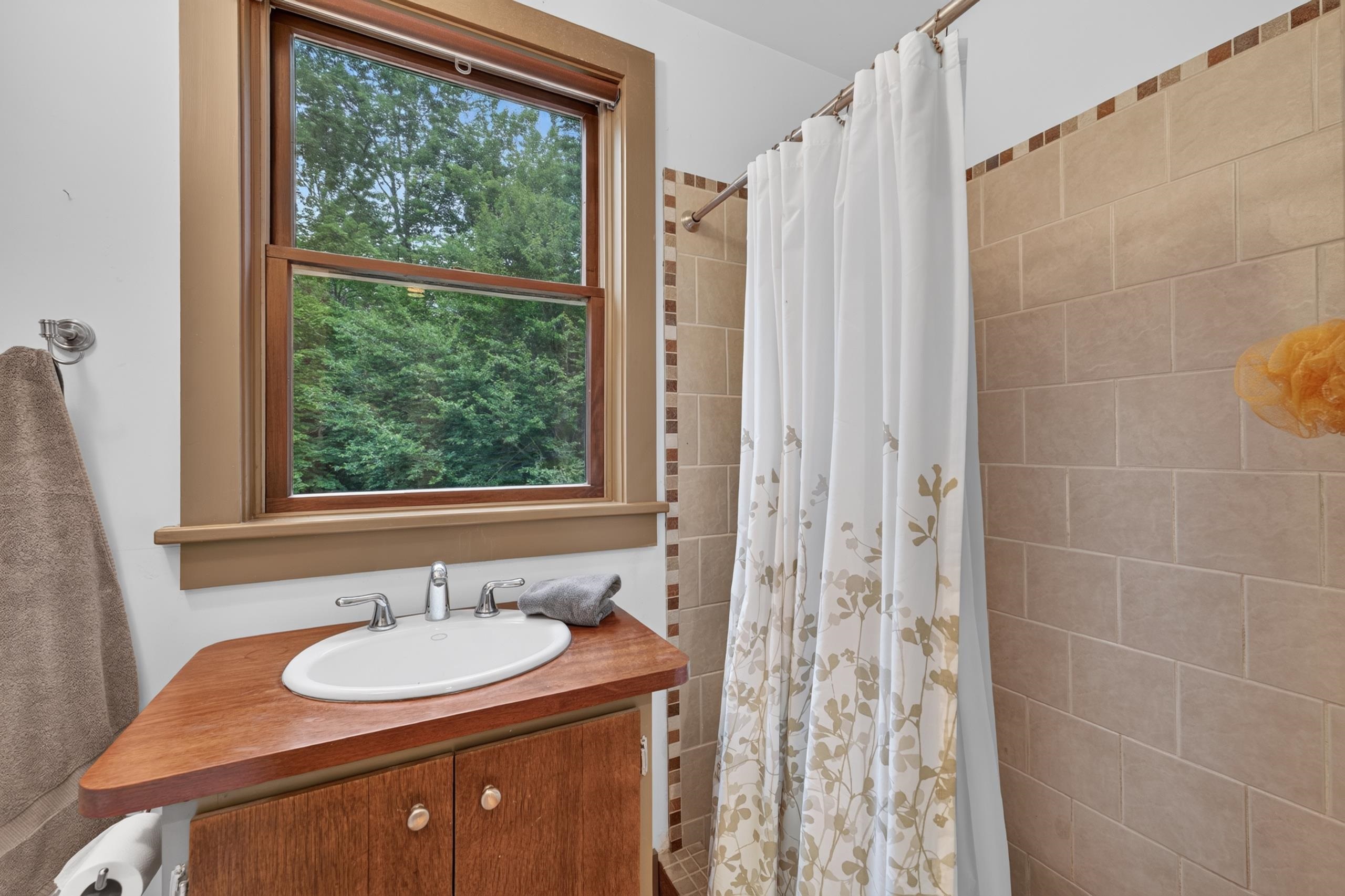 3/4 Bathroom