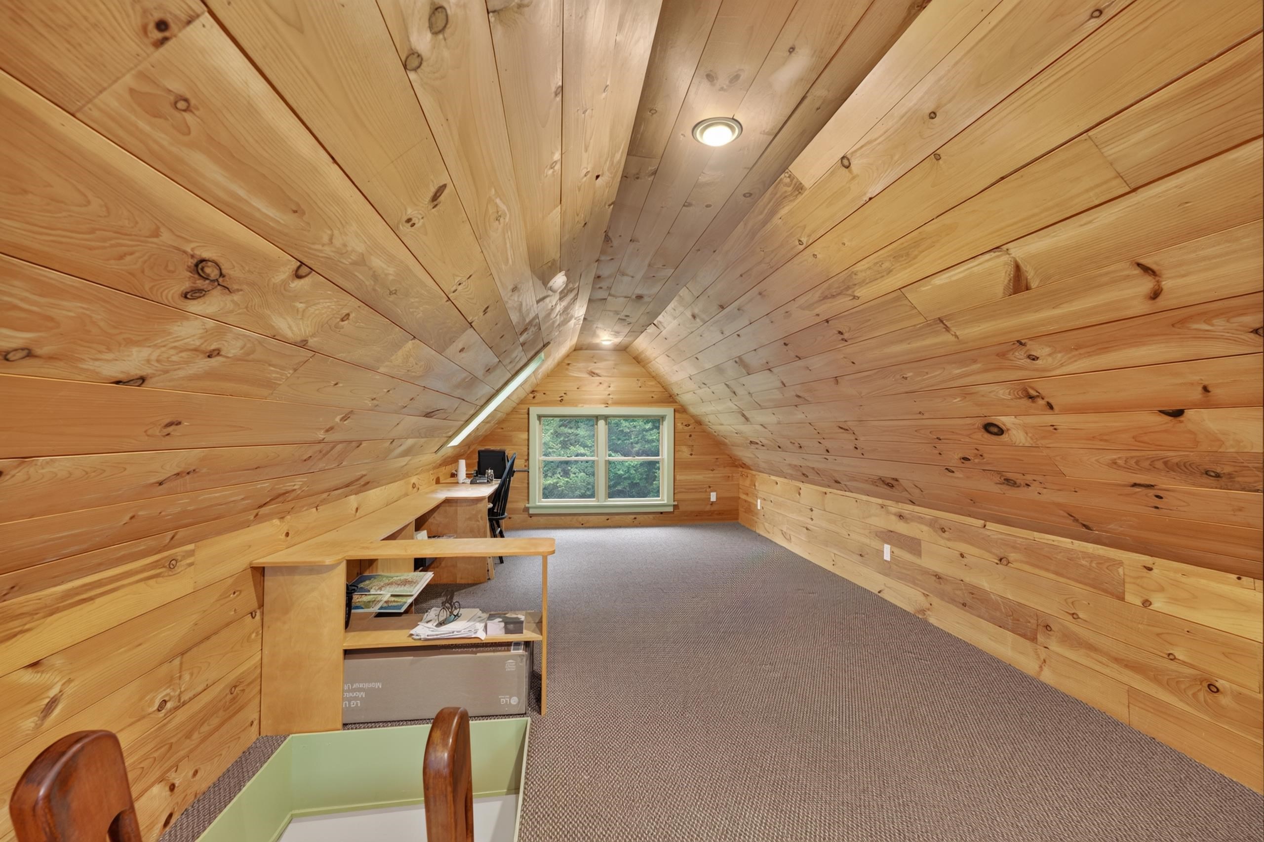 Office, Extra Sleeping, Romping Space In Loft