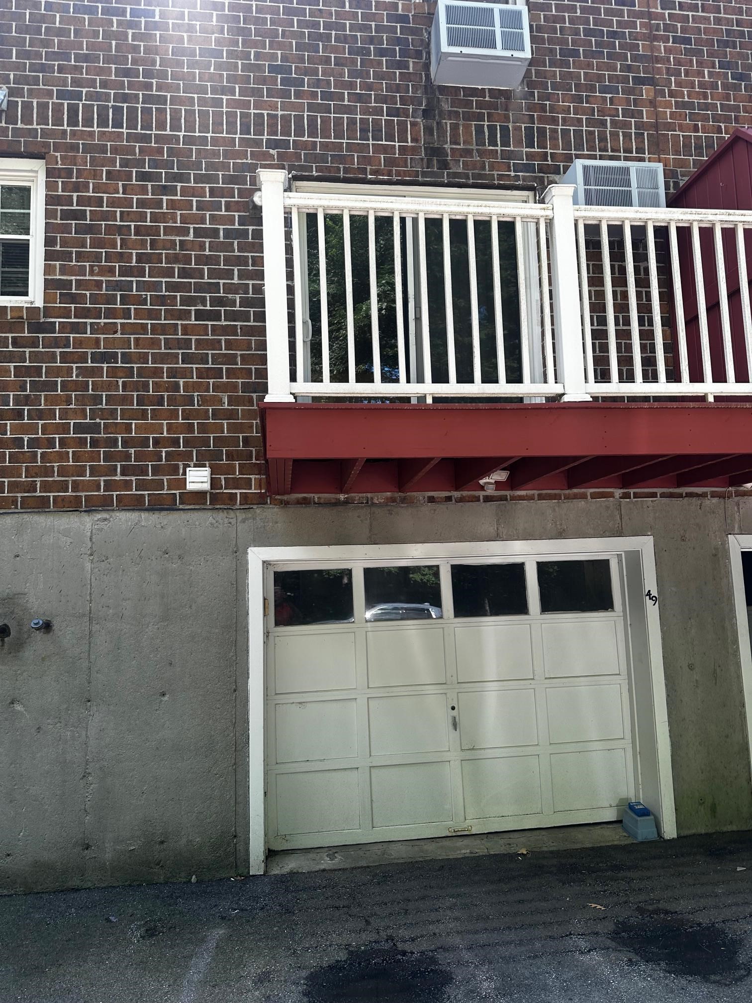 49 Oakridge Dr, Londonderry, NH 03053