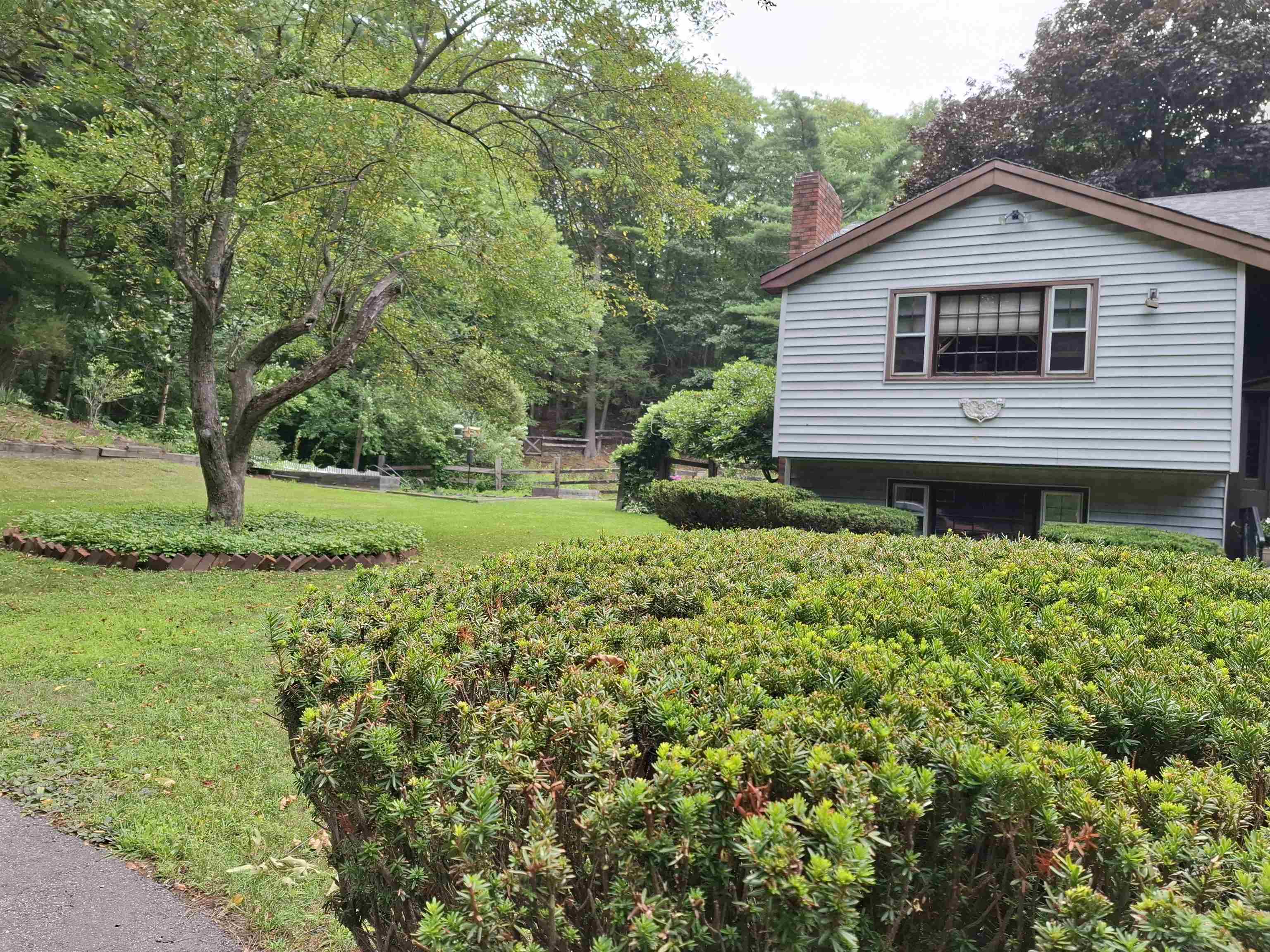 62 Thornell Rd, Newton, NH 03858