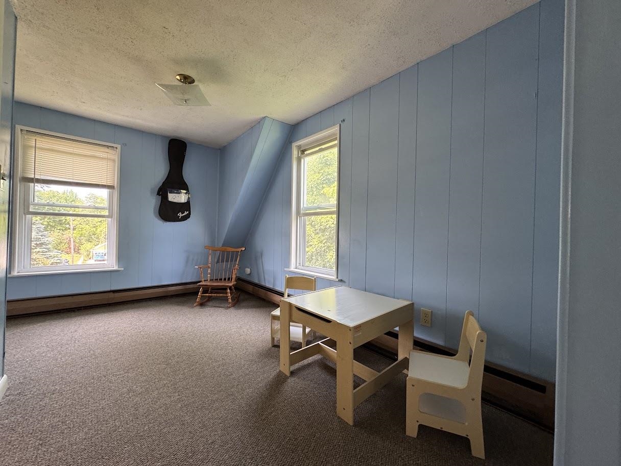 74 Hobart St, Manchester, NH 03104