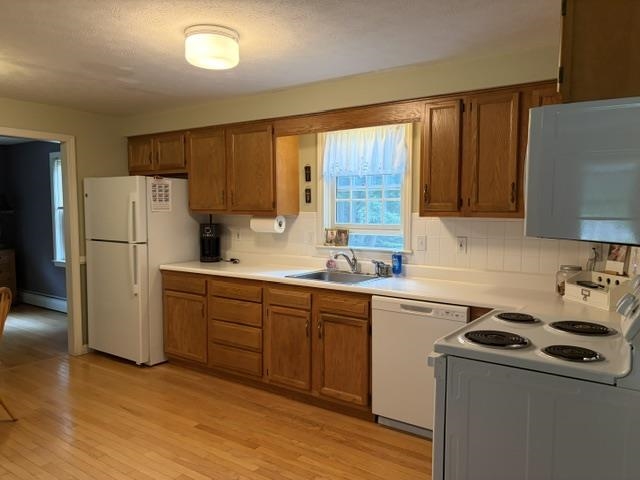 5 Mcenroe Dr, Londonderry, NH 03053