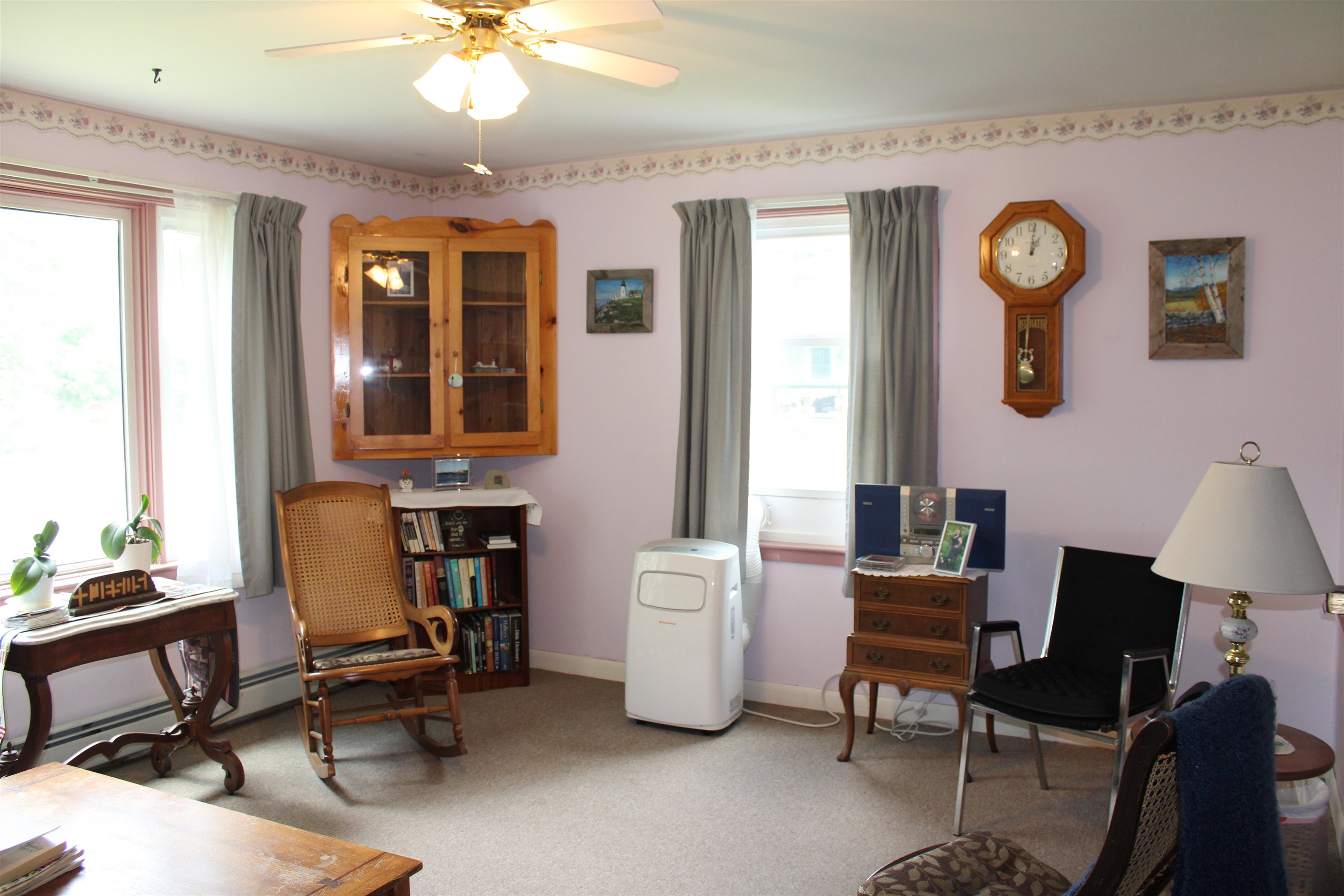 8 Holly Hts, Whitefield, NH 03598