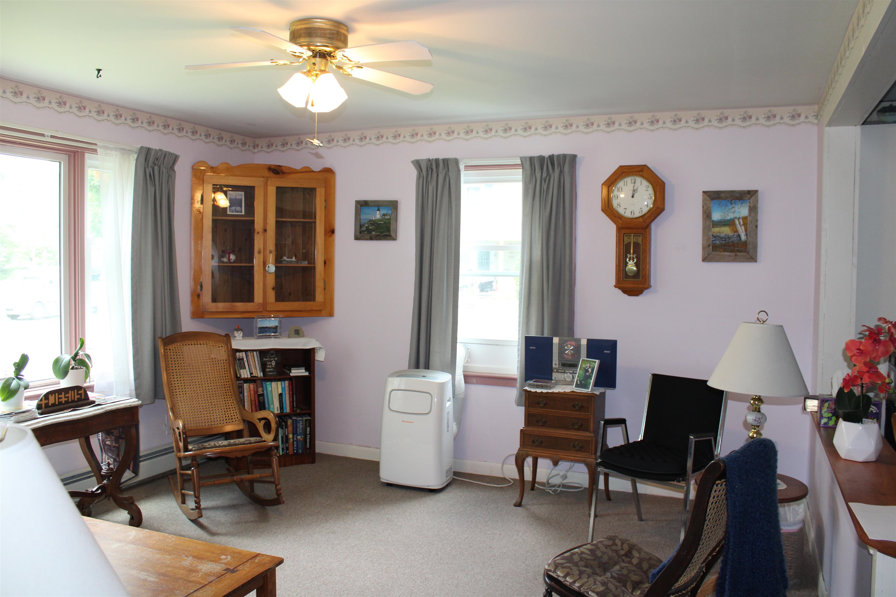 8 Holly Hts, Whitefield, NH 03598