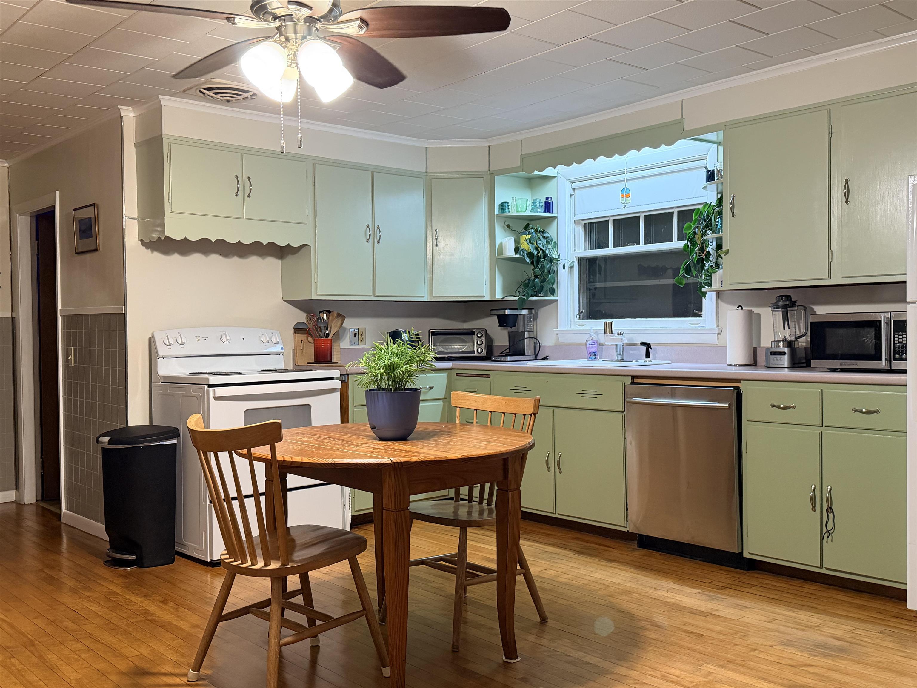 77 Colorado St, Keene, NH 03431