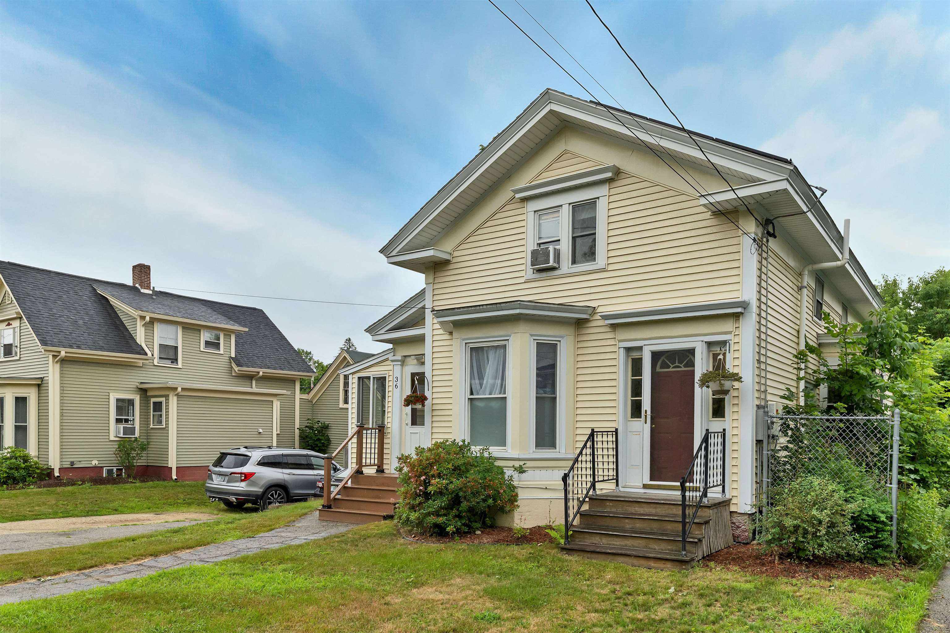 36 Central St, Farmington, NH 03835