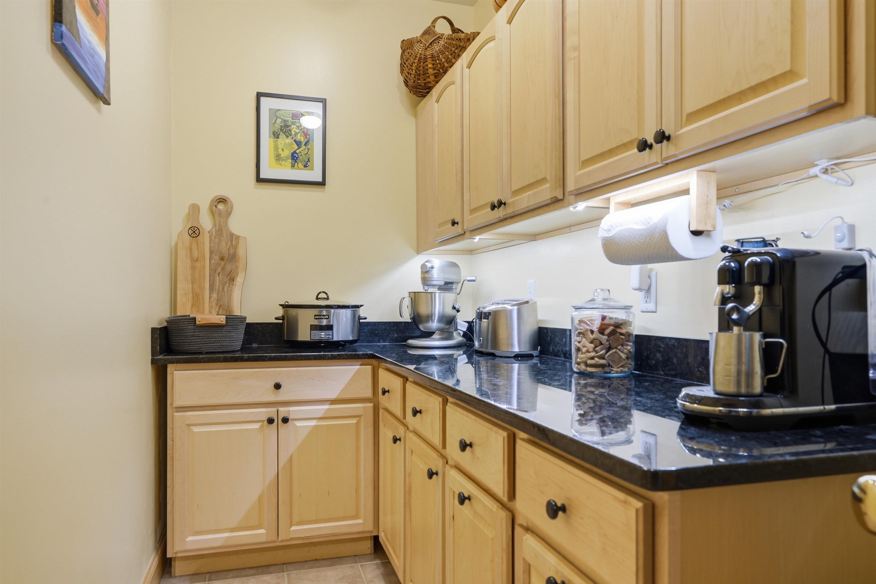Photo 4 of Single family home for sale at 202 South Rd, Deerfield, NH 03037 | MLS# 5101226 | Listing updated on 2026-09-15