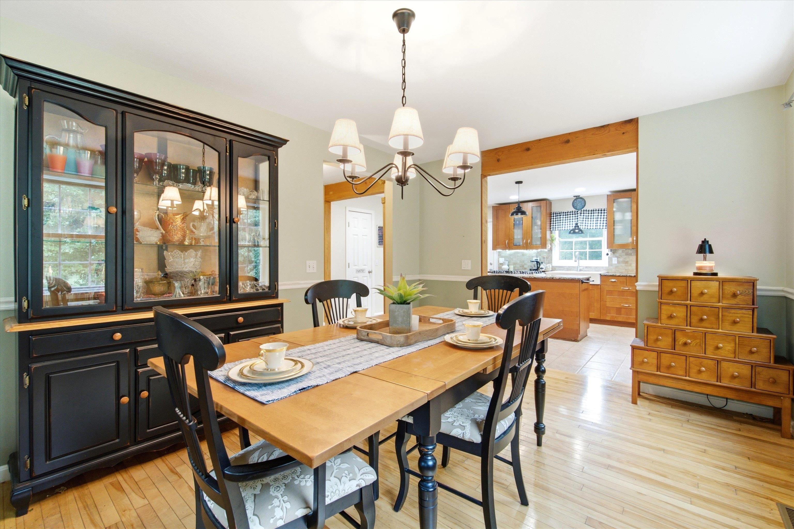 4 Memory Ln, Loudon, NH 03307