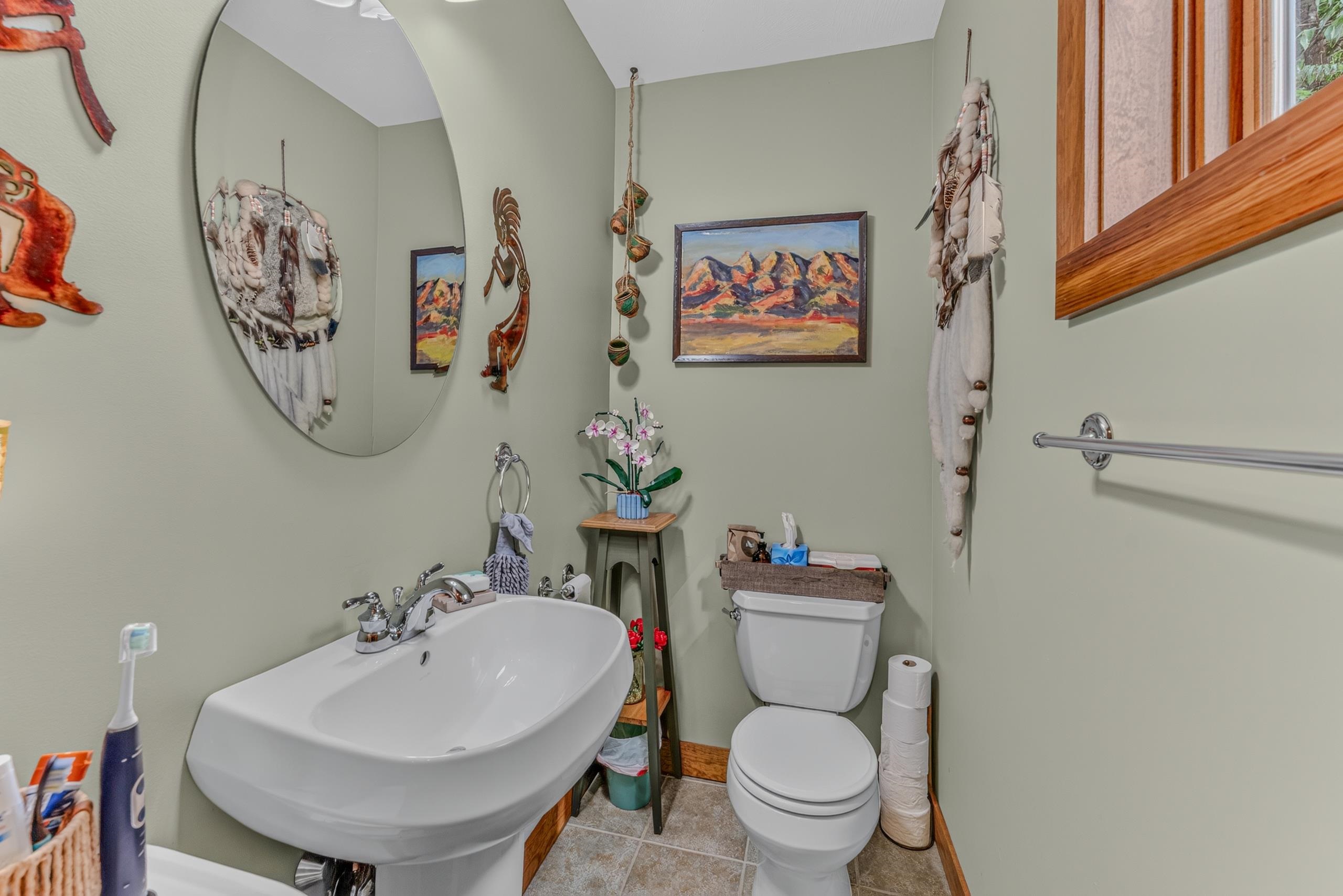 18 Armsby Cir, Campton, NH 03223