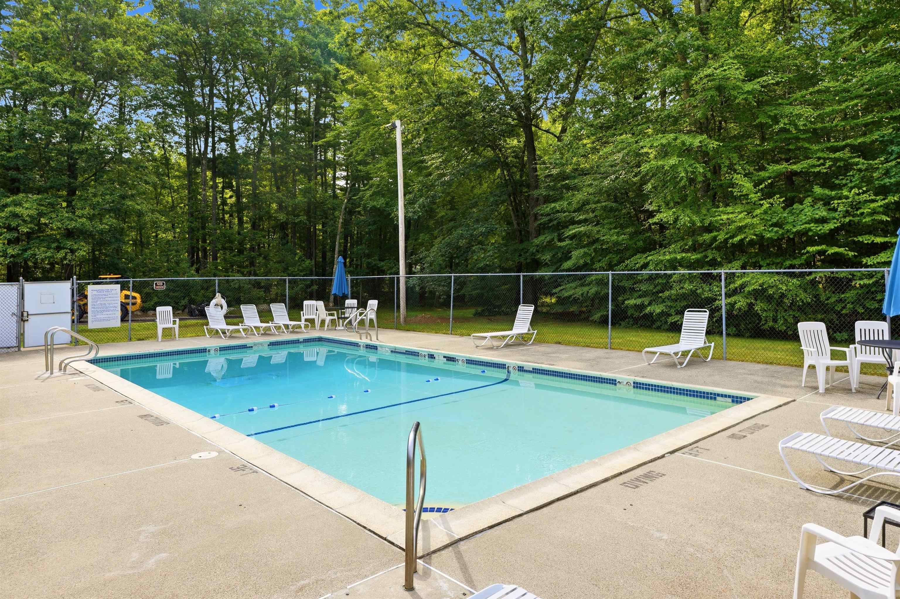 17 Chestnut Cir, Merrimack, NH 03054
