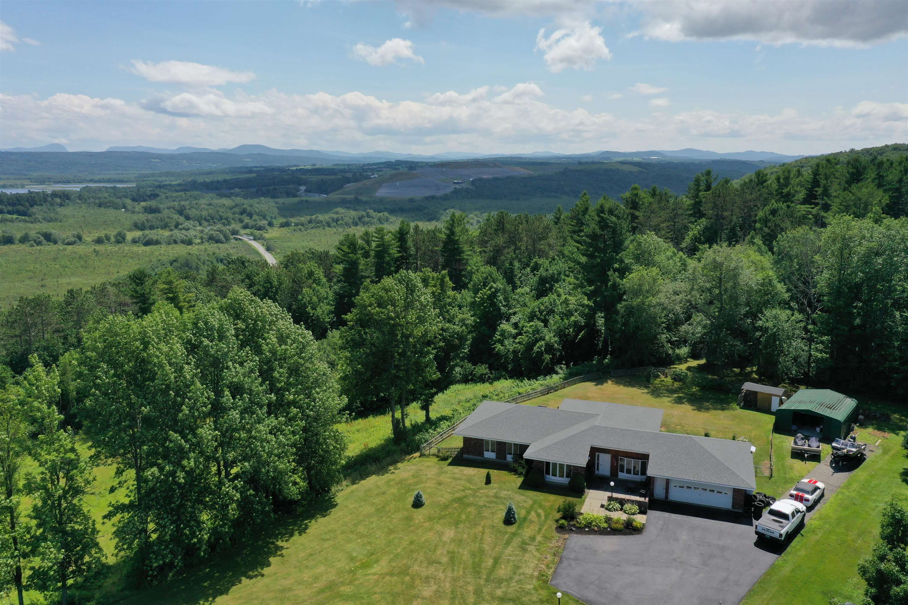 Photo 3 of Single family home for sale at 537 Memphremagog Vws, Newport, VT 05855 | MLS# 5101257 | Listing updated on 2026-09-16