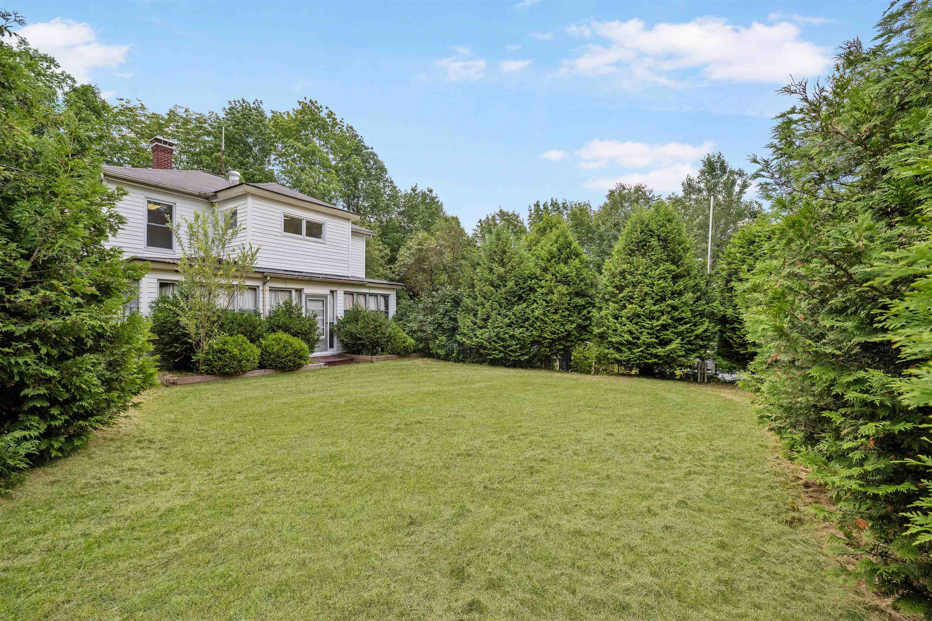 27 Hillside Ave, Northumberland, NH 03582