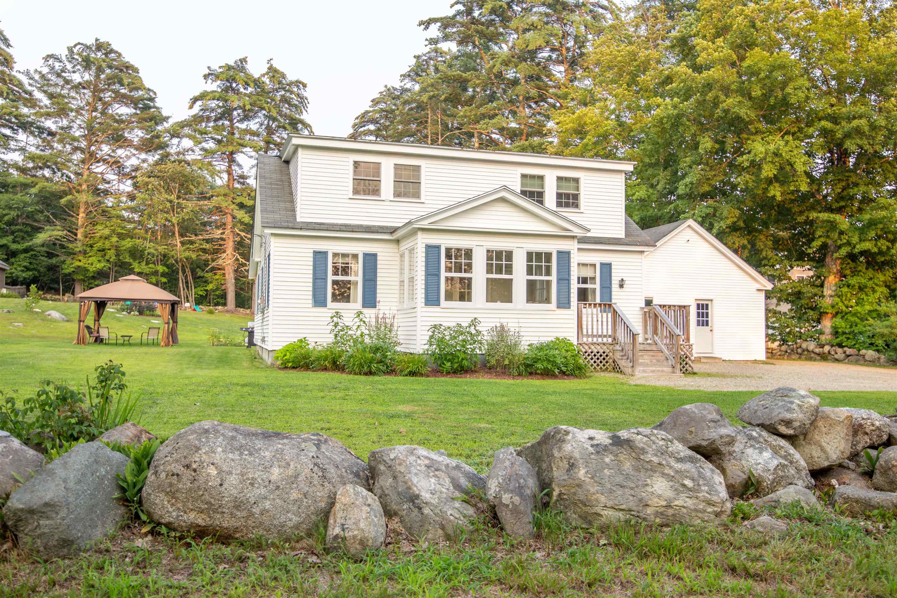 83 Tamworth Rd, Tamworth, NH 03886