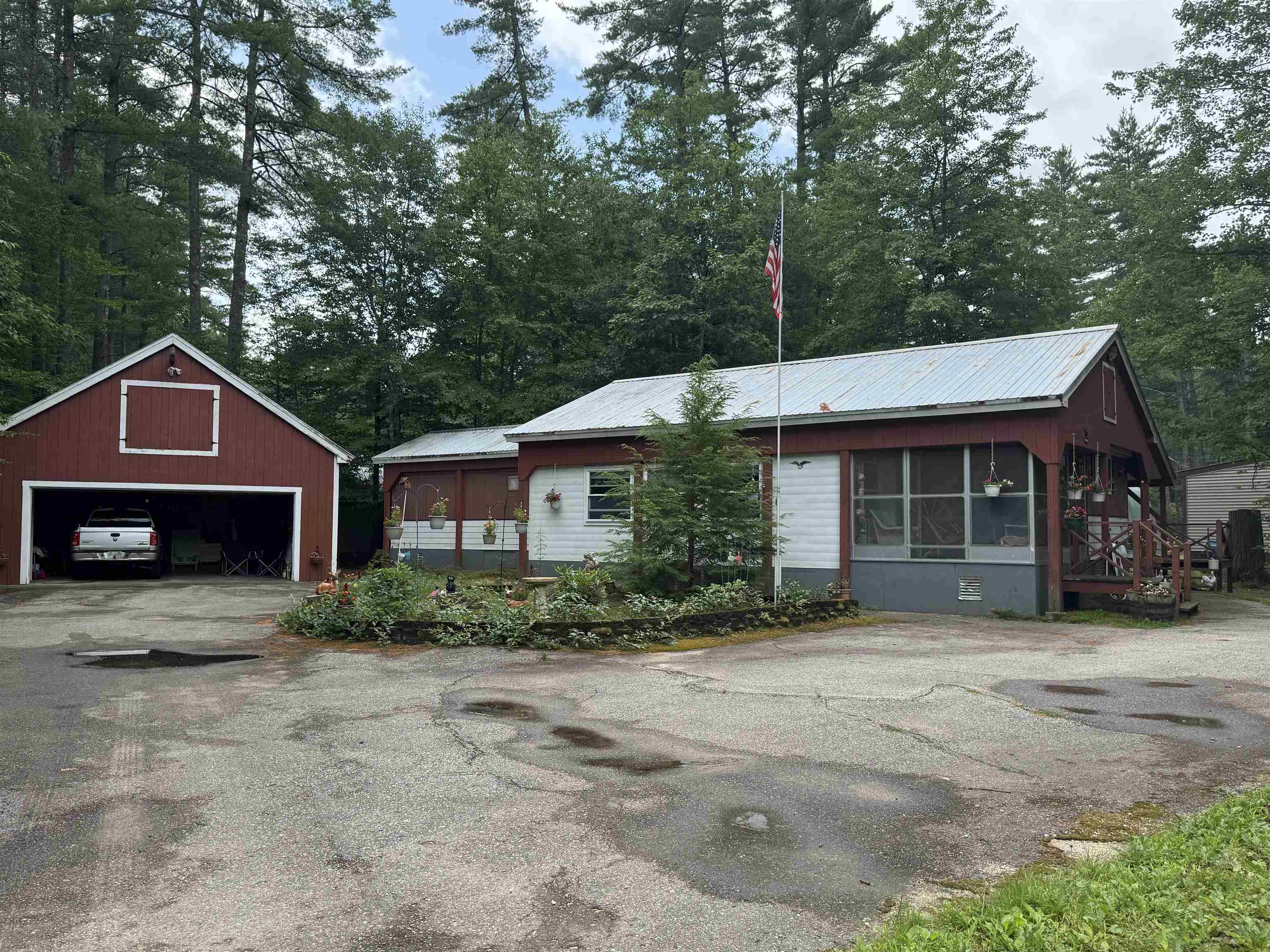 40 Murphy Ln, Tamworth, NH 03886