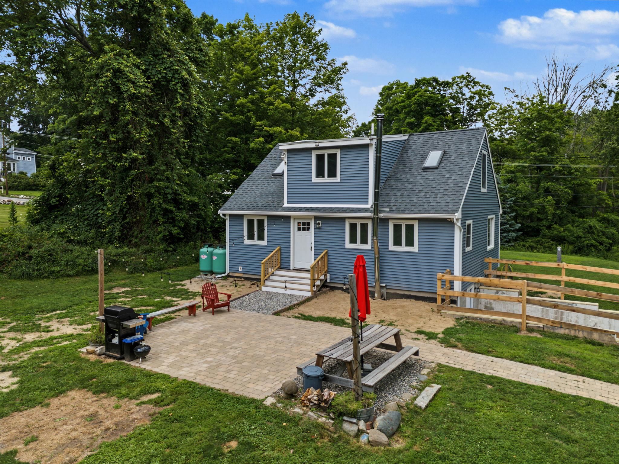 10 Academy Ave, Atkinson, NH 03811