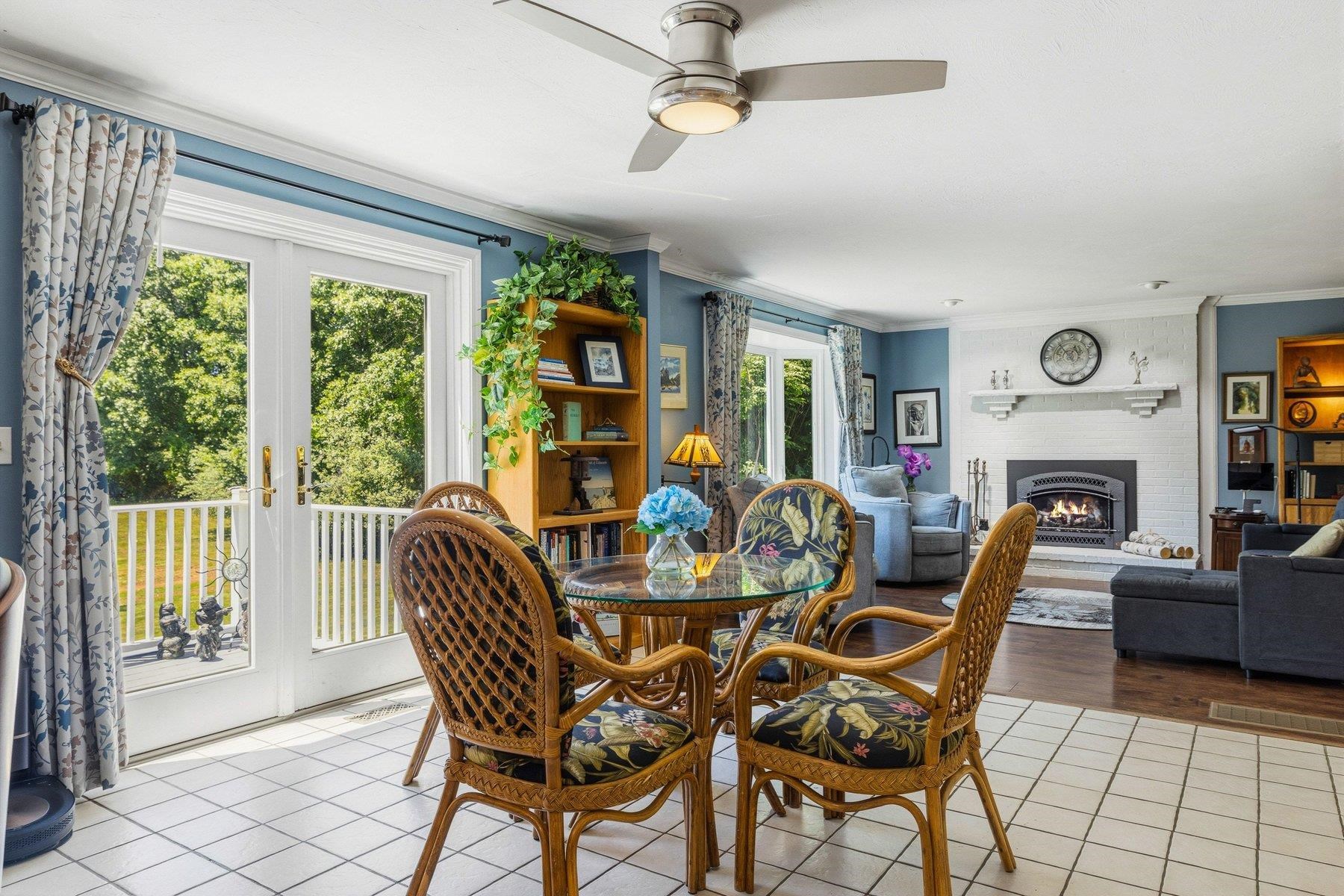 3 Gold Post Rd, Dover, NH 03820