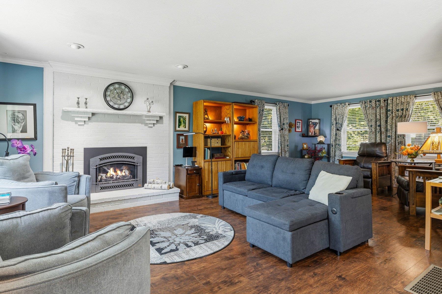 3 Gold Post Rd, Dover, NH 03820
