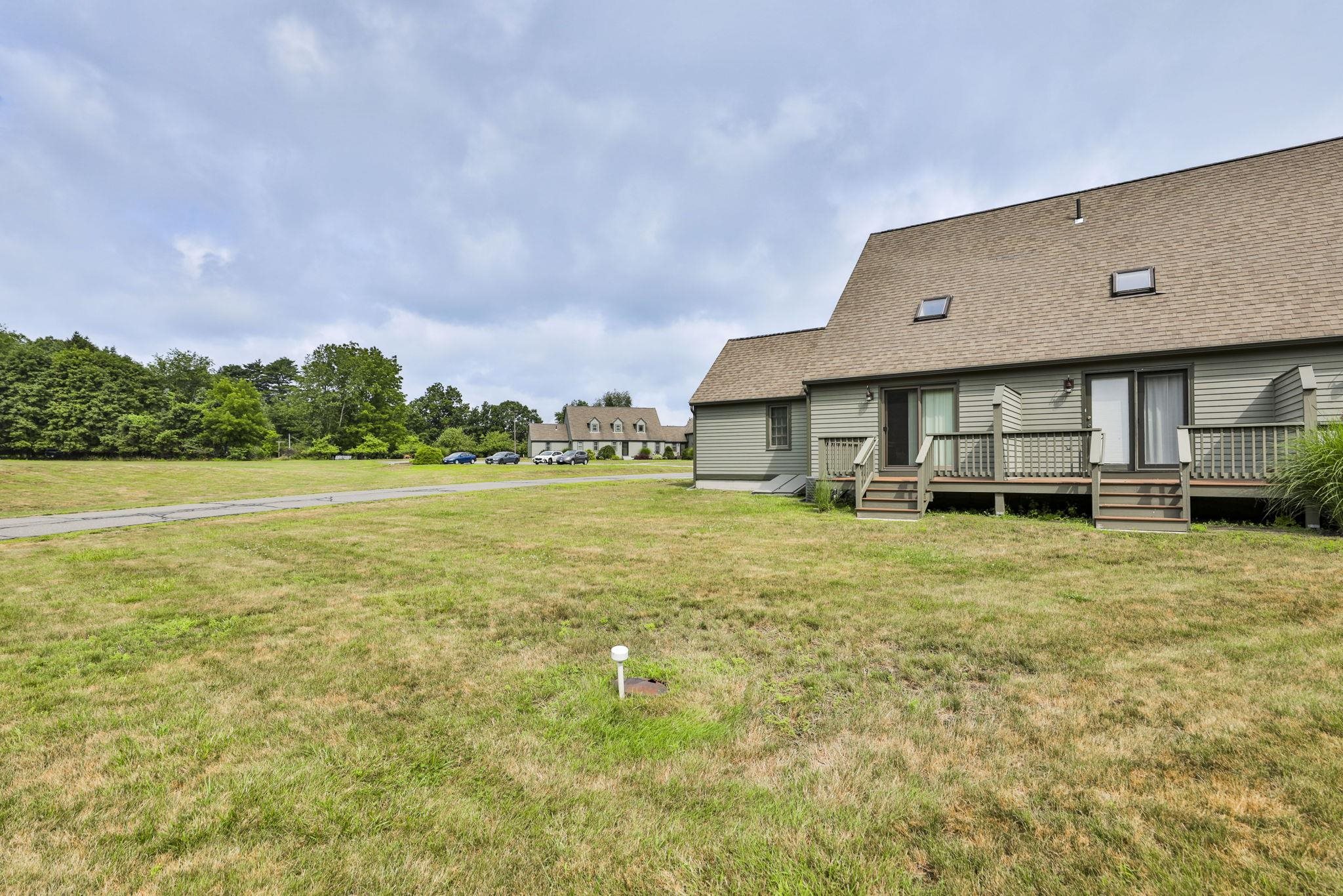 26 Montrose Dr #26, Stratham, NH 03885